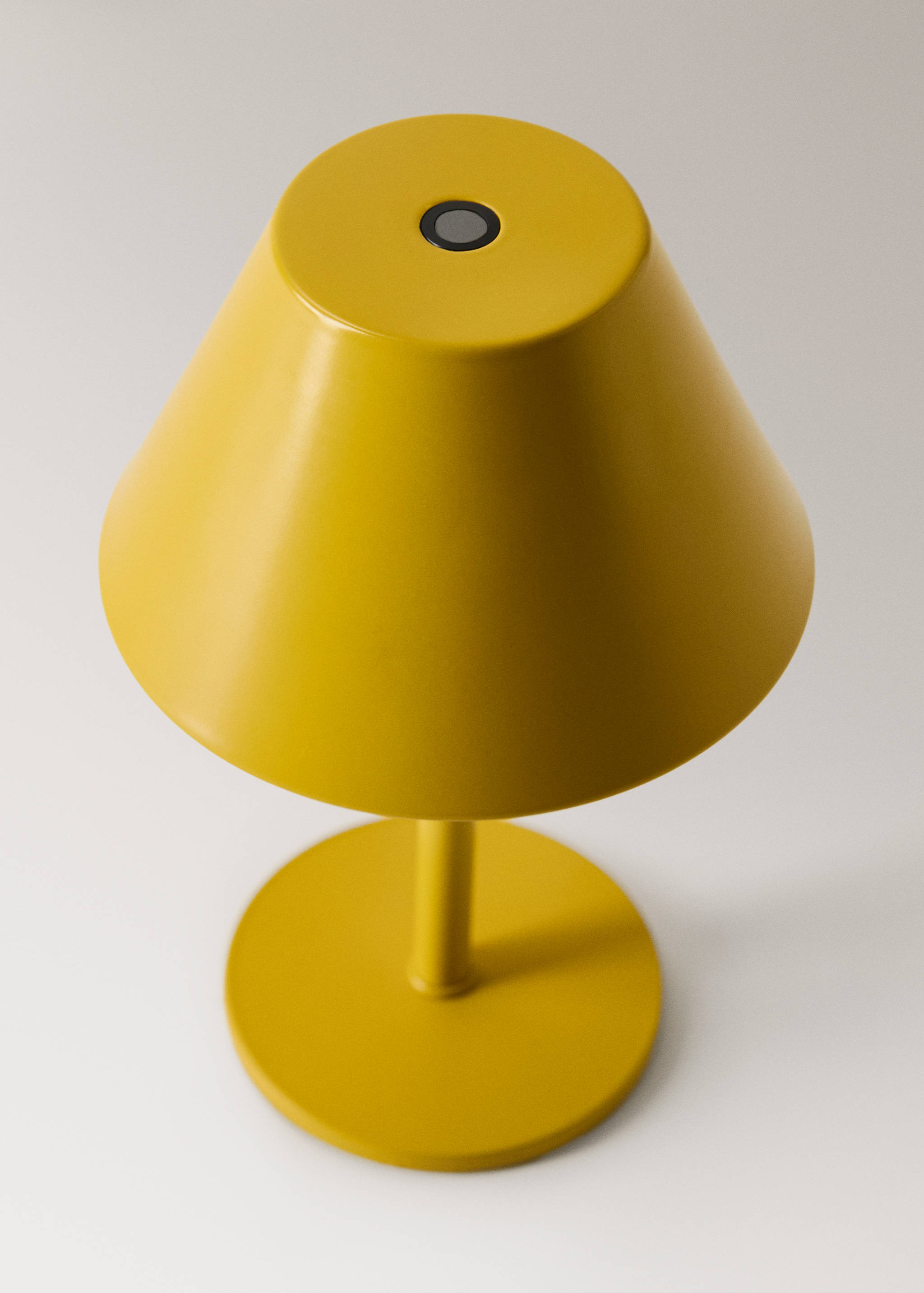 Lampe de table en métal - Détail de l'article 1