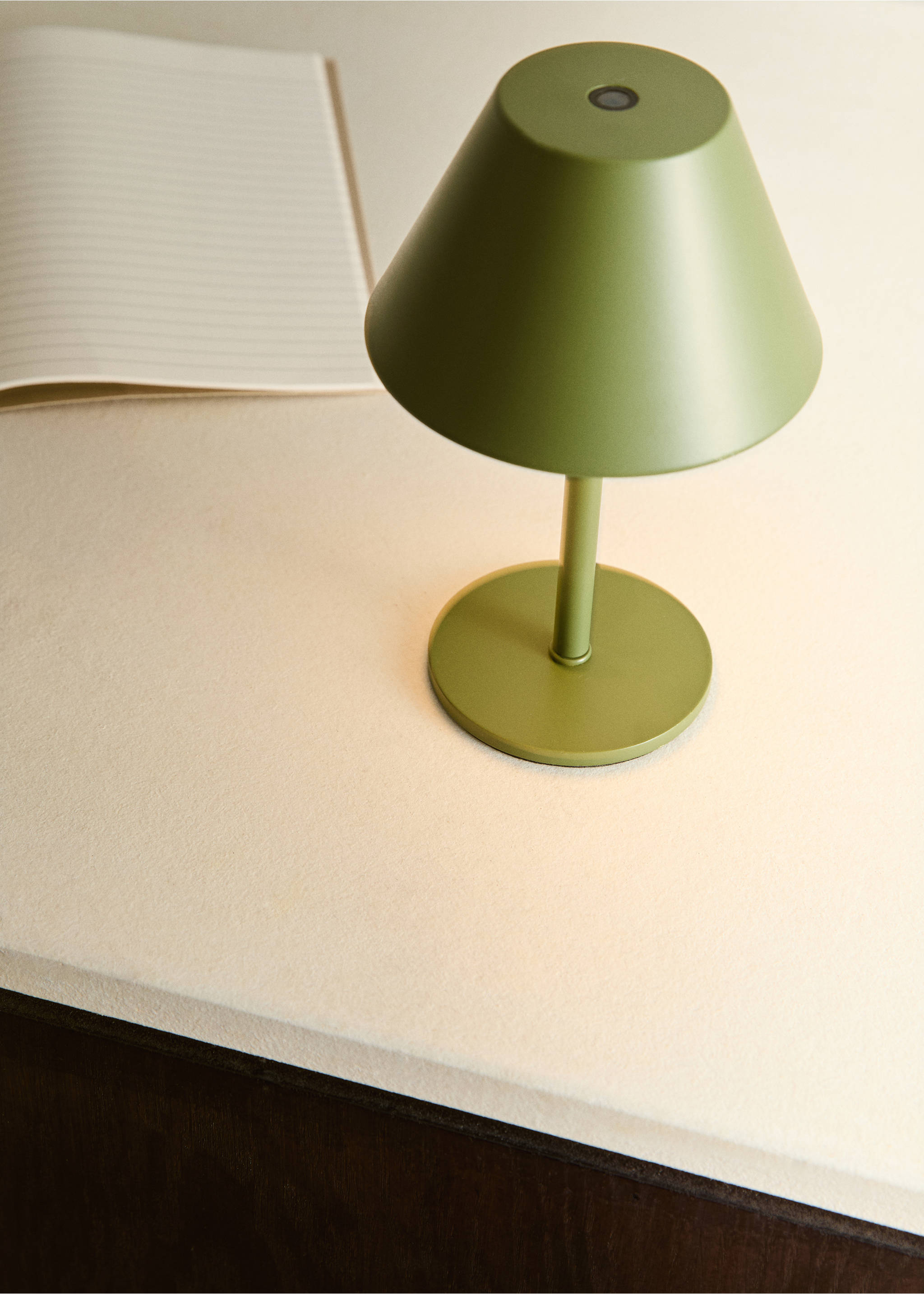 Metal table lamp - General plane, Green. Ref: 17026727-00.