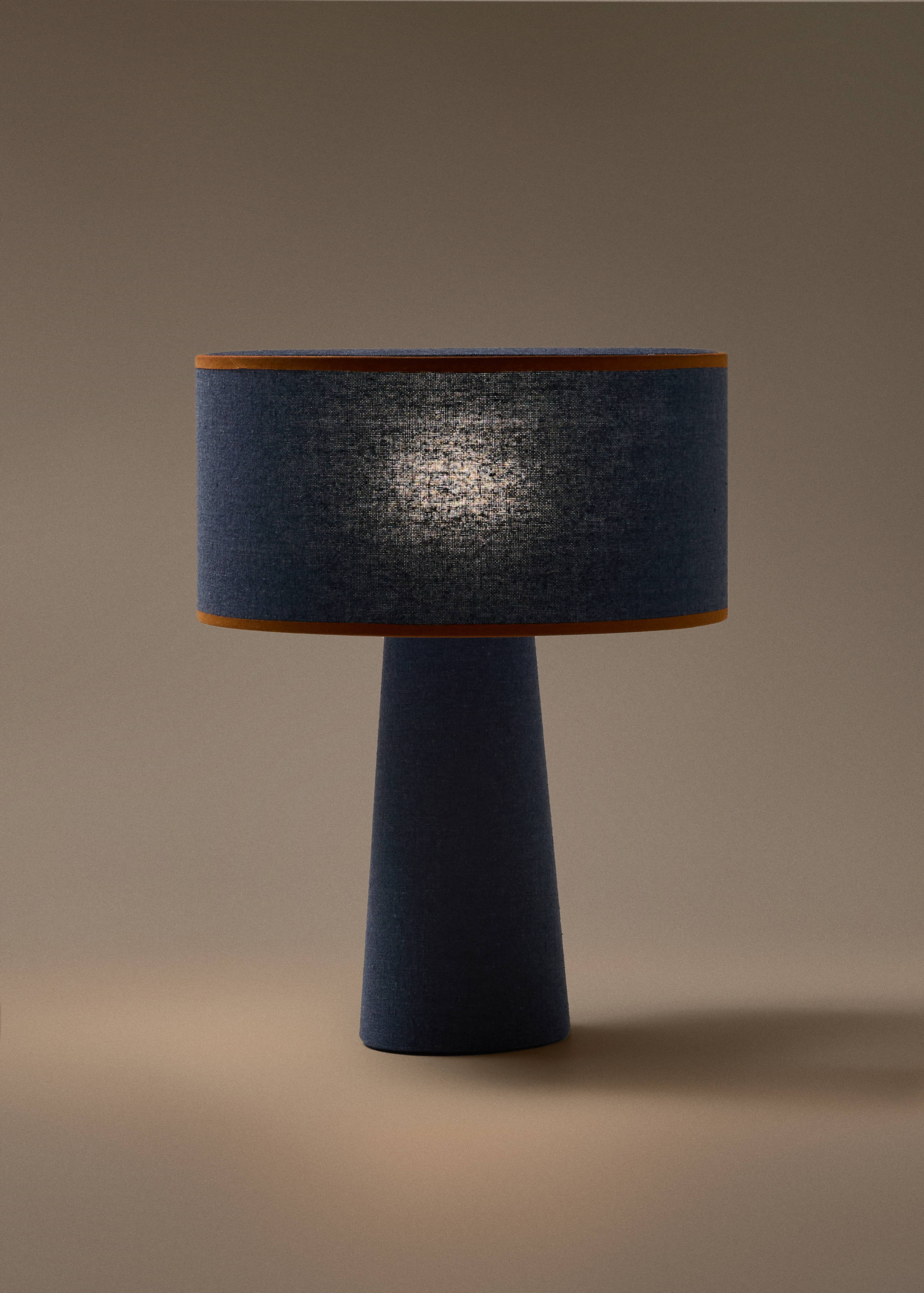 Medium woven table lamp - Details of the article 4