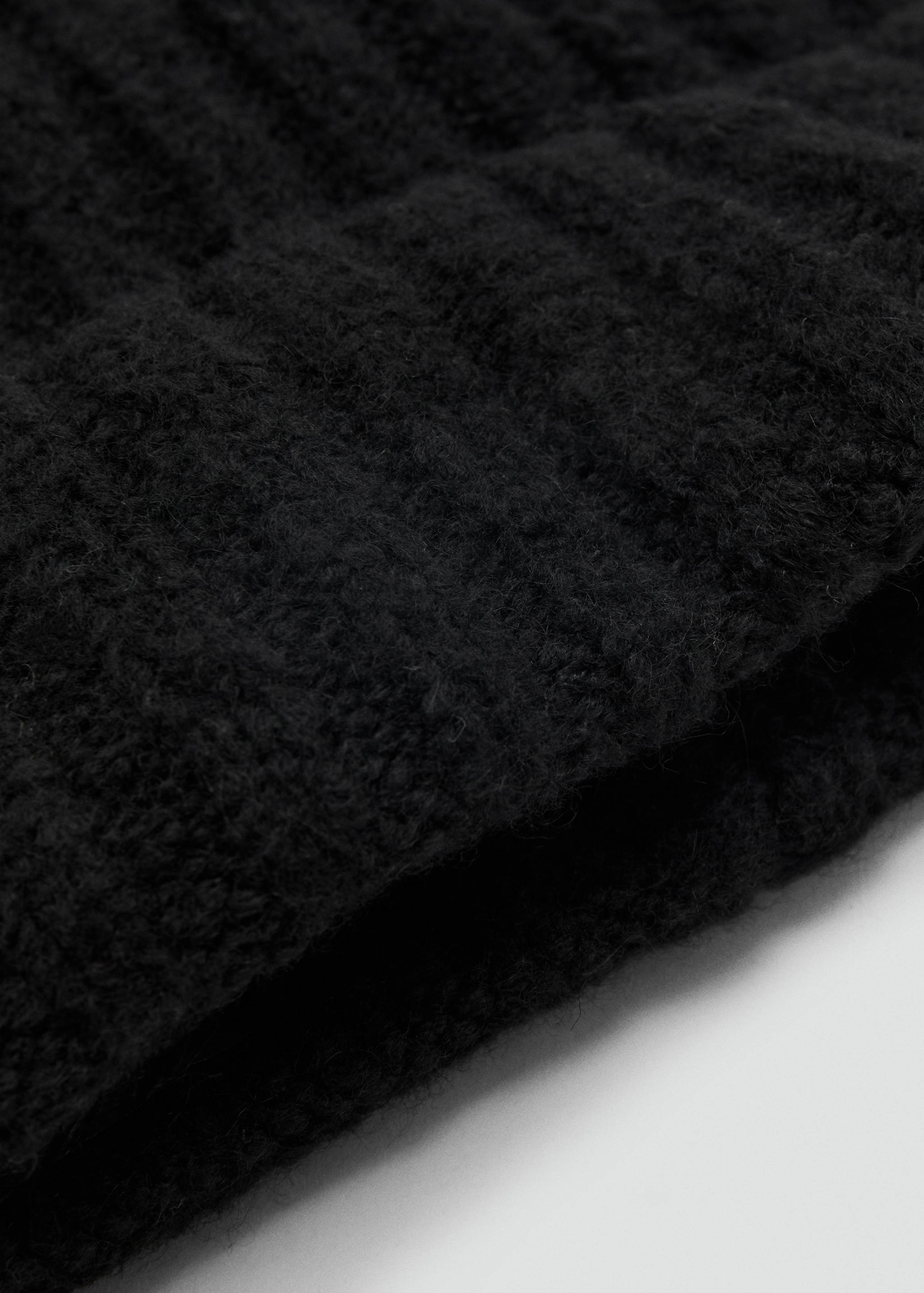 Bonnet maille côtelée - Plan moyen