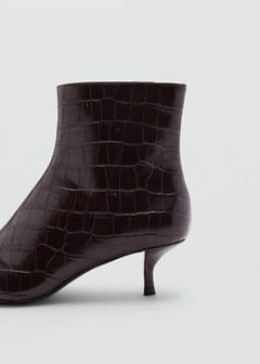 Croc-effect pointed-toe ankle boots — Chocolate 5