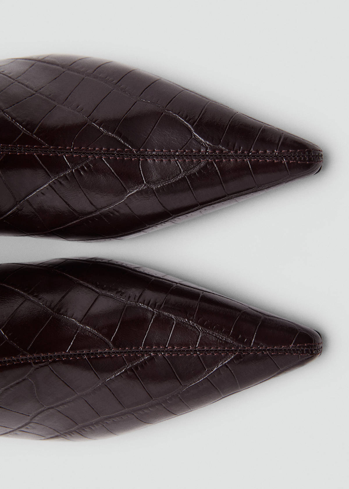 Croc-effect pointed-toe ankle boots — Chocolate