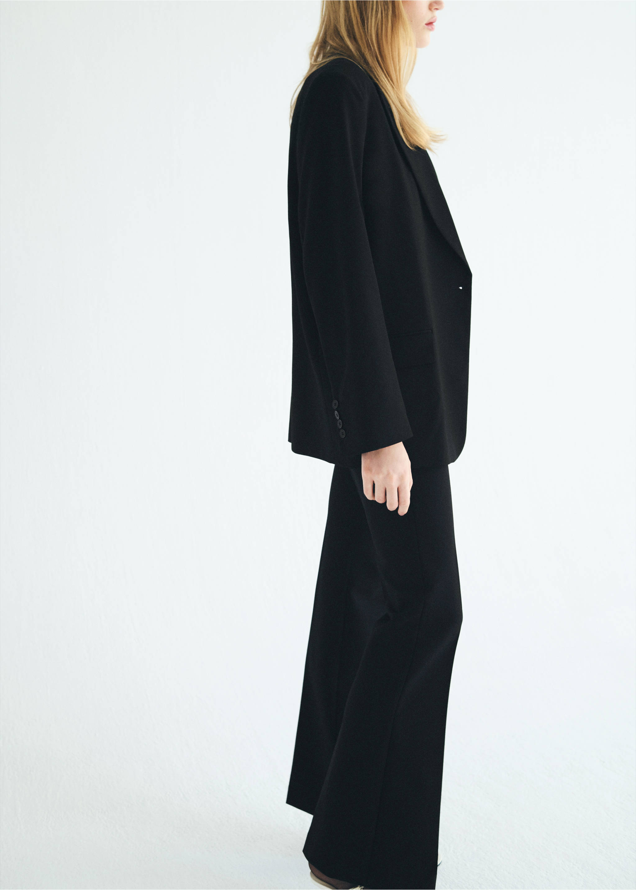 Mid-rise flare trousers - Details of the article 3, Black. Ref: 17026738-00.