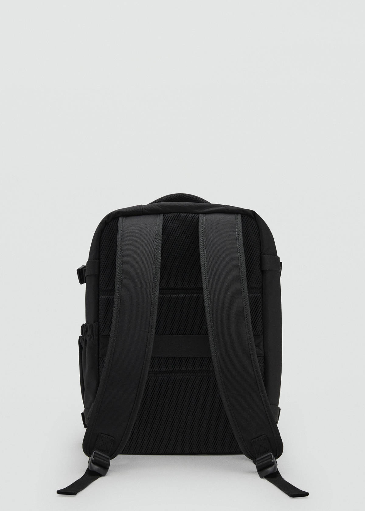 Travel rucksack — Black