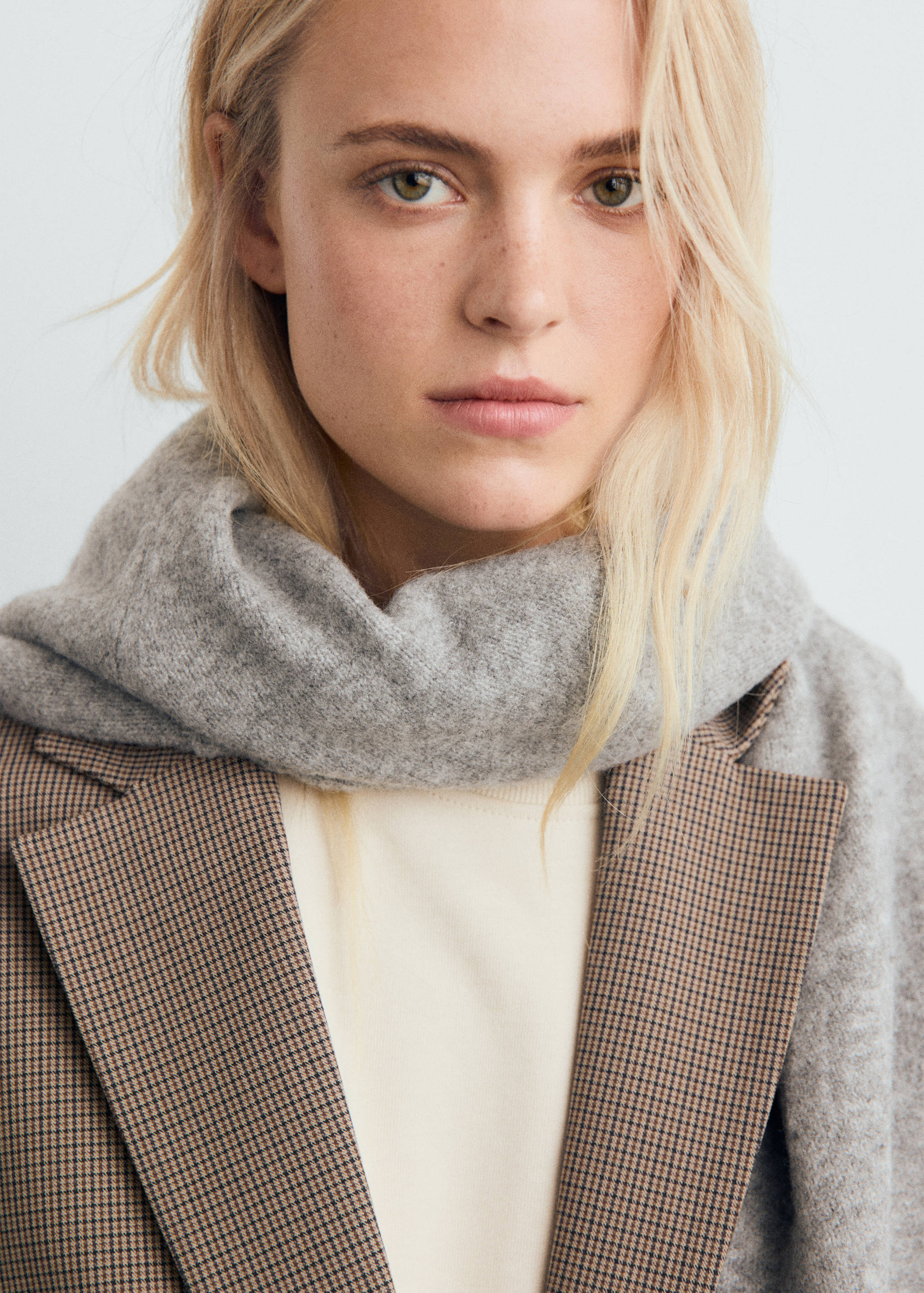 Straight jacket with flap pockets - Details of the article 1