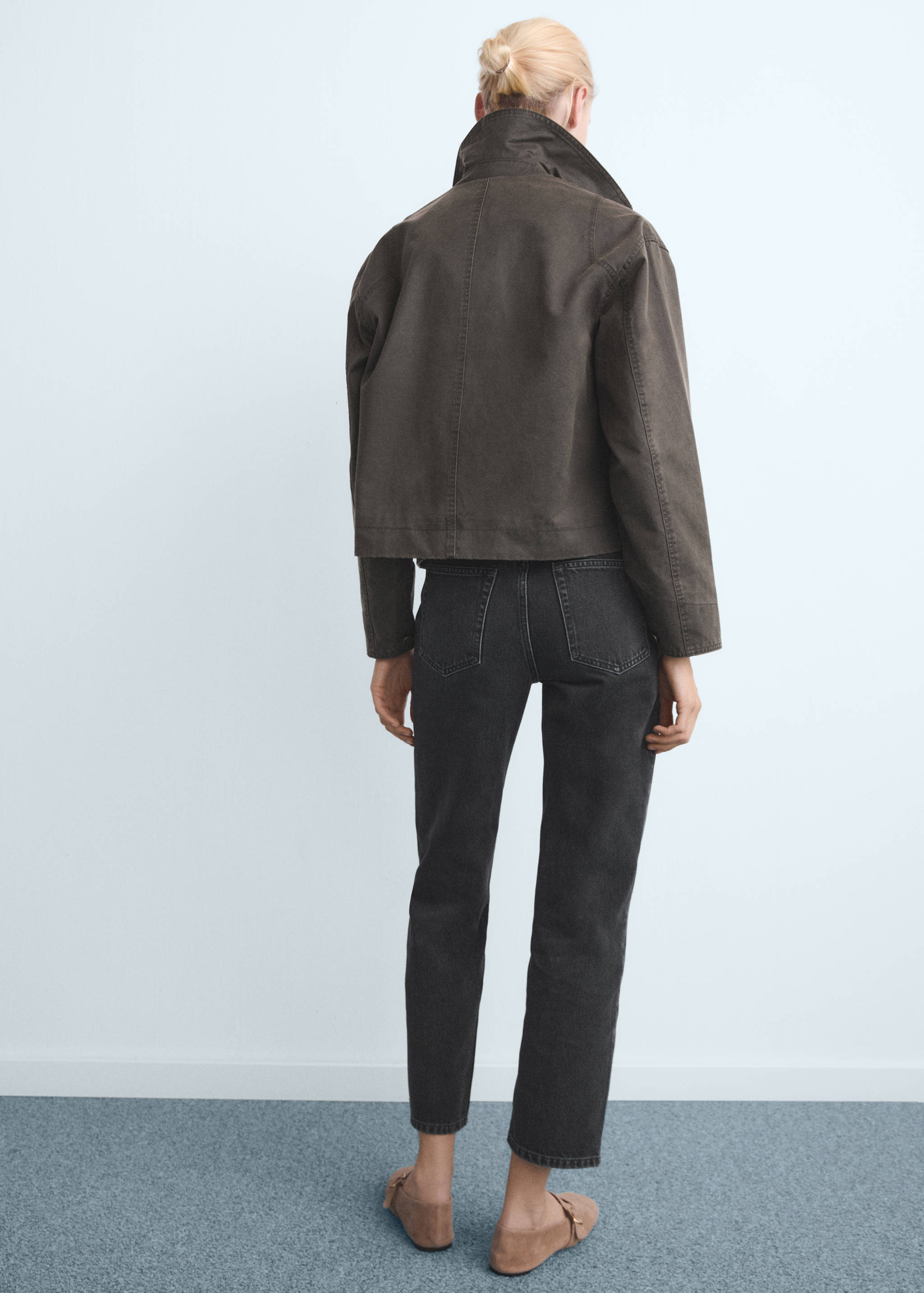 Mid-rise straight jeans - Reverse of the article