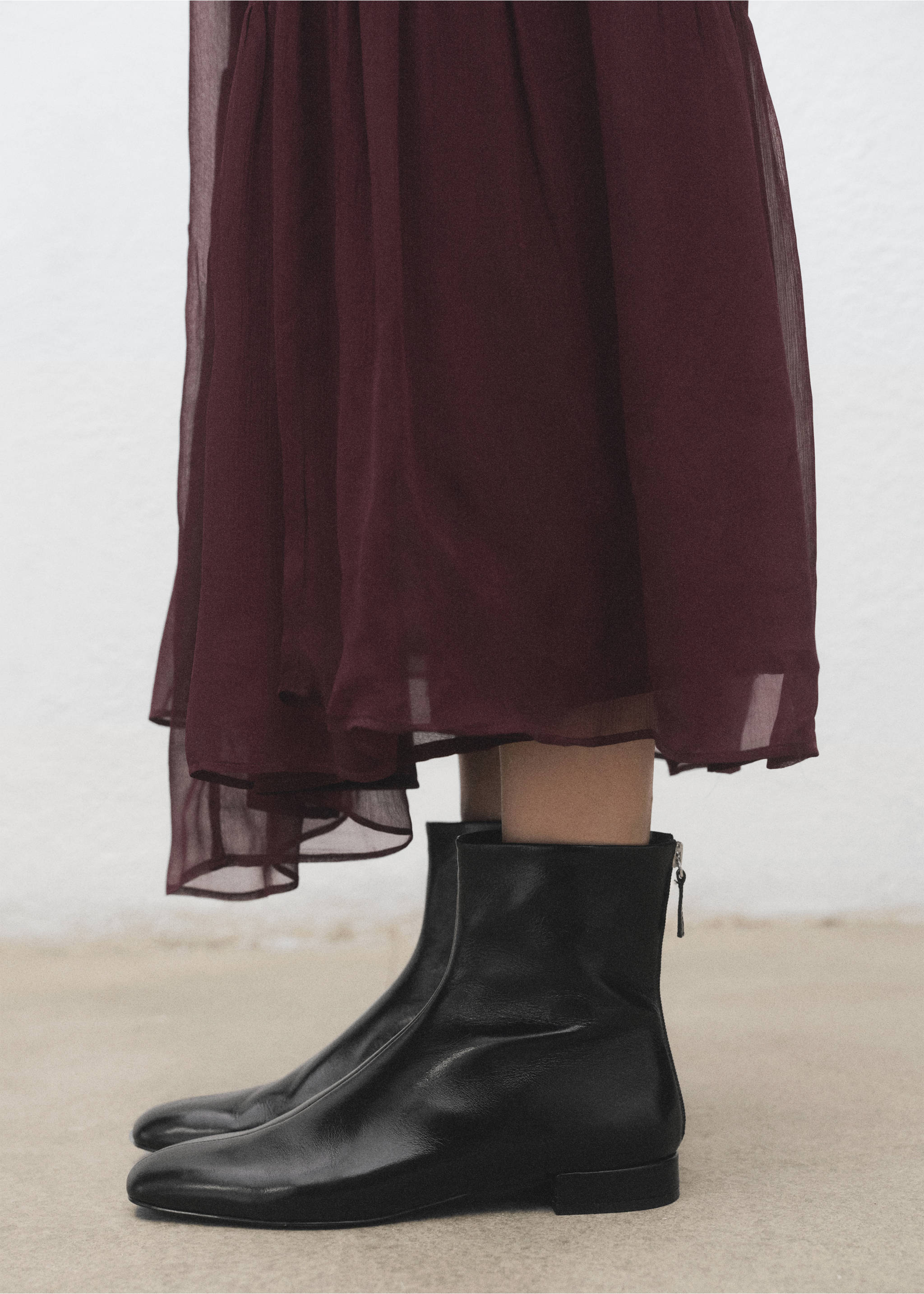 Zipped leather ankle boots - Details of the article 9, Black. Ref: 17027128-00.