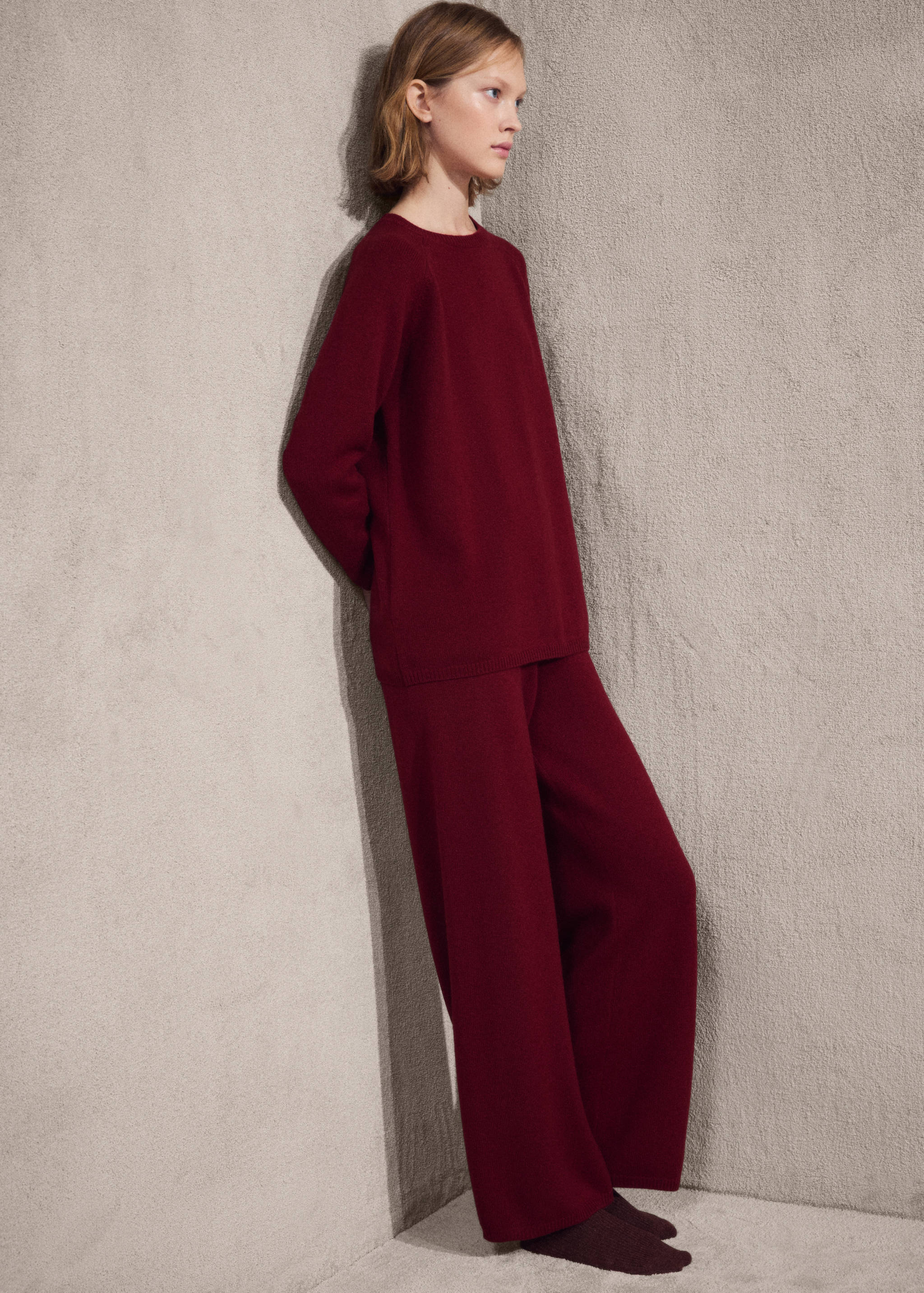 Thick cashmere sweater - General plane
