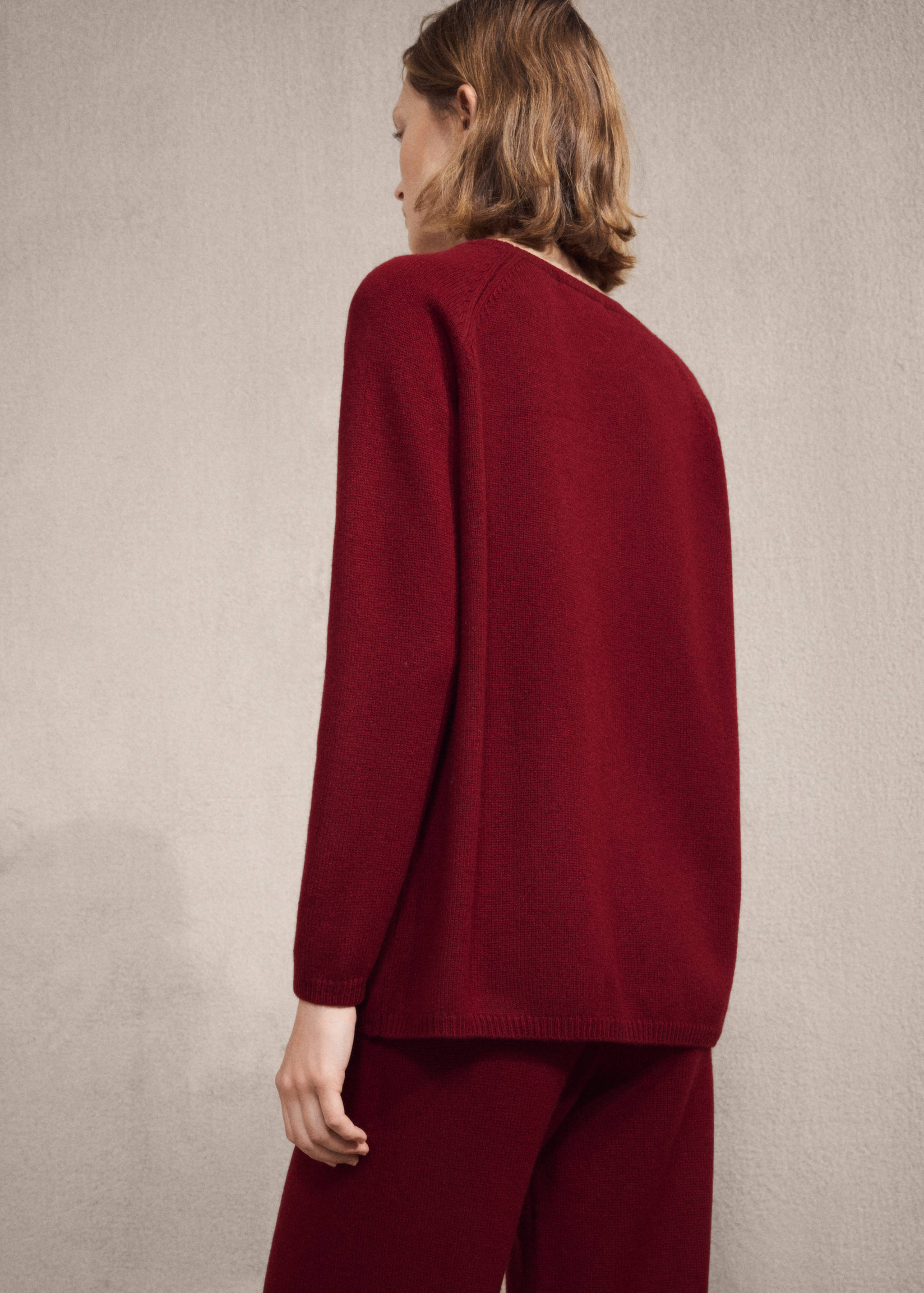Thick cashmere sweater - Reverse of the article