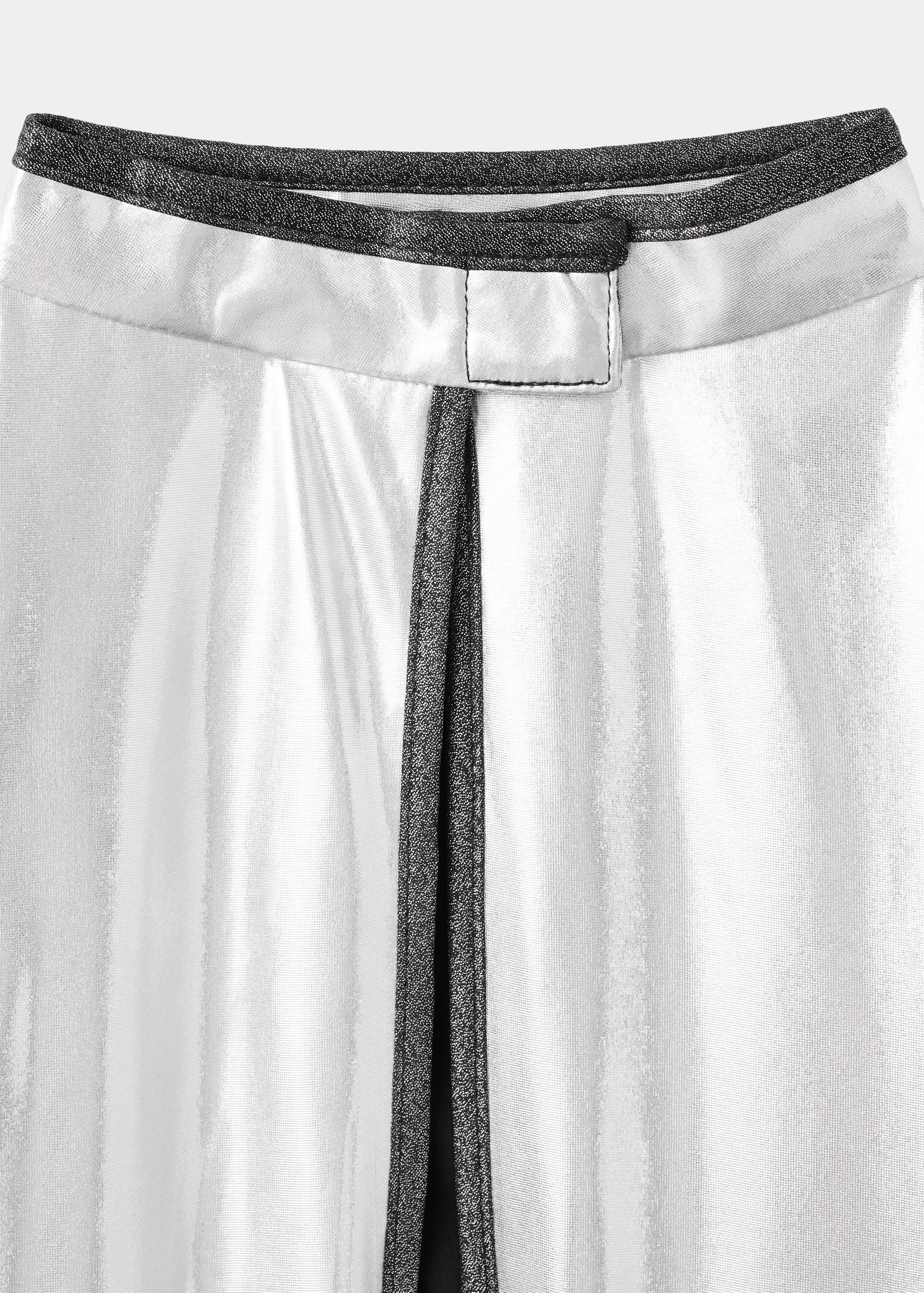 Cape and lightning mask - Details of the article 1