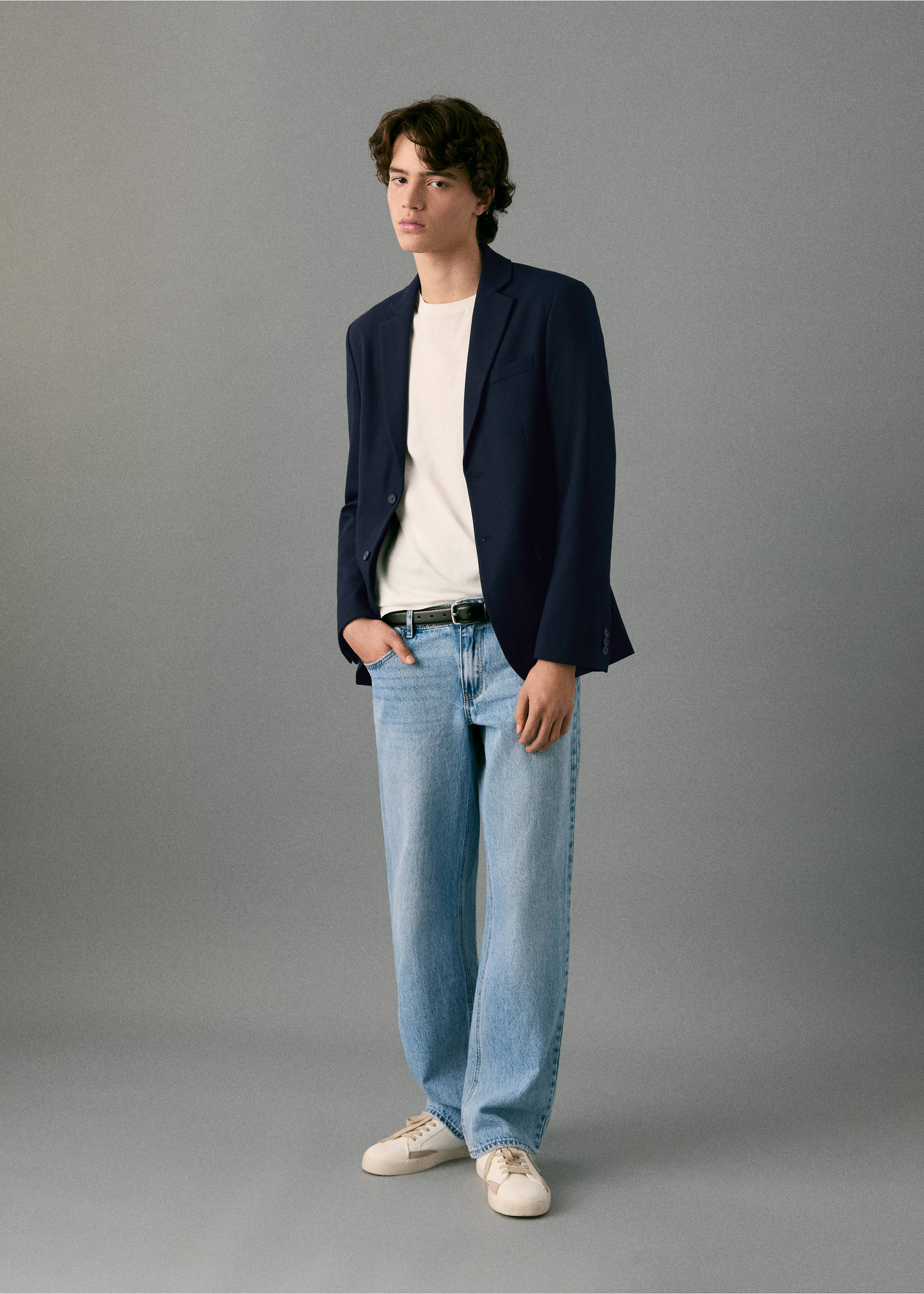 Navy blue blazer with notched lapels and front buttons, Navy. Ref: 17027140-00.
