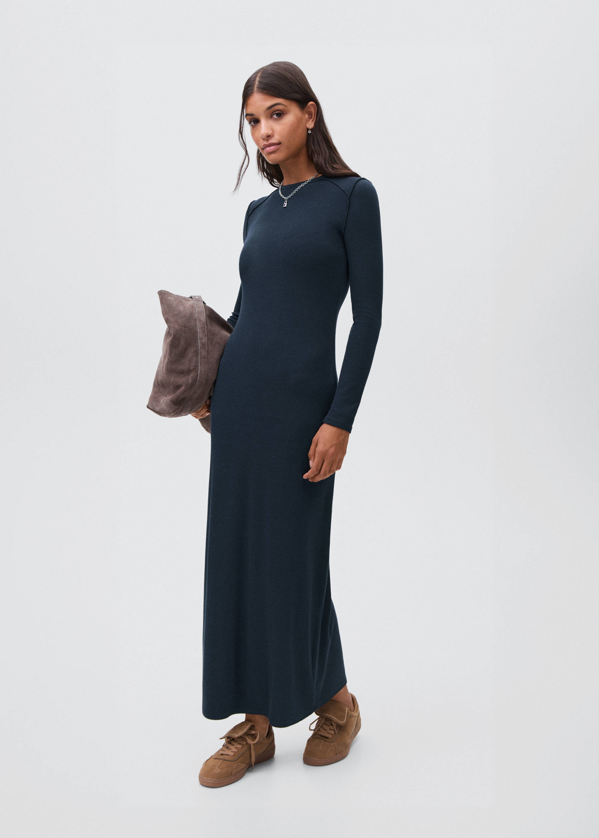 Plain long dress - General plane