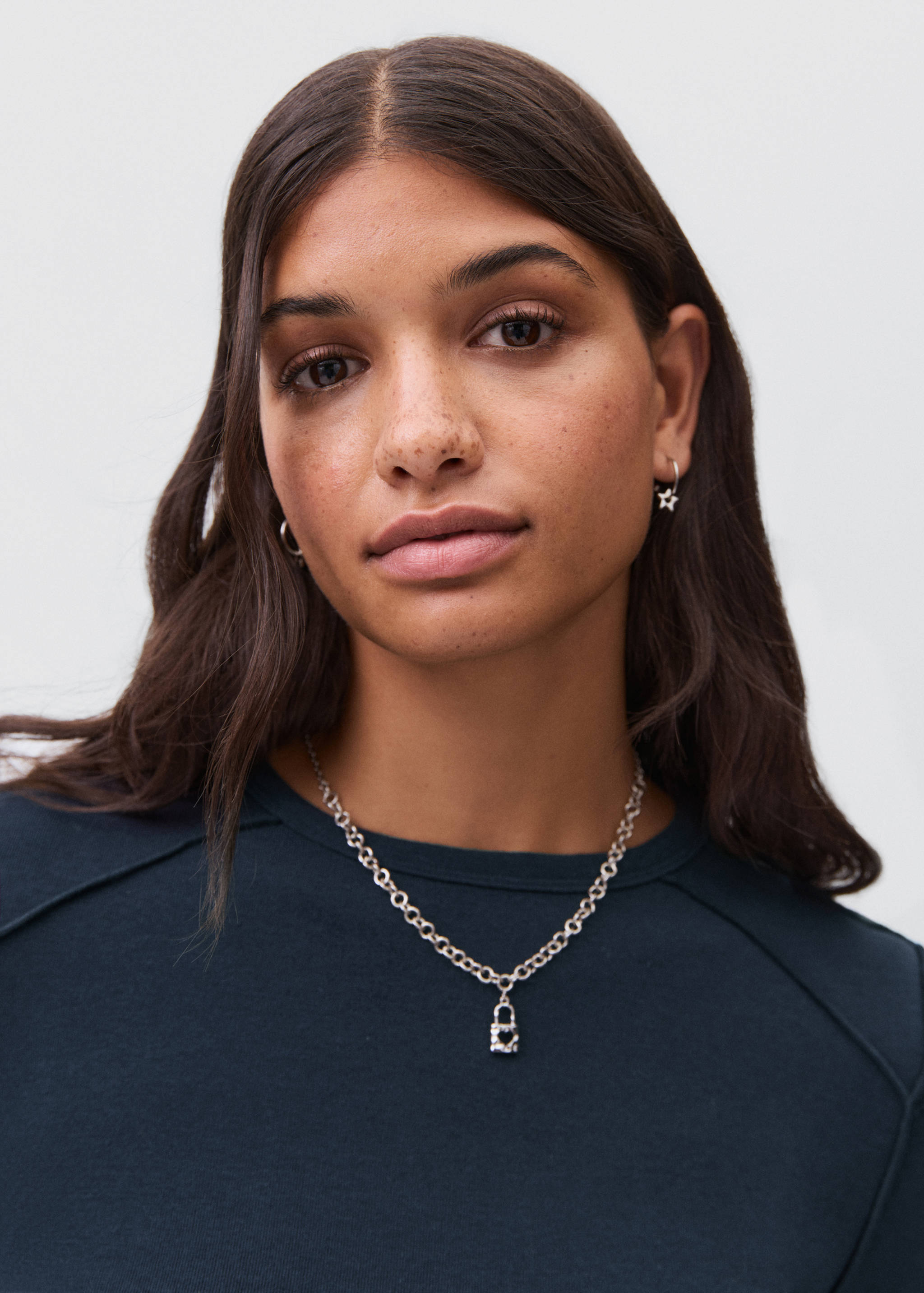 Plain long dress - Details of the article 1