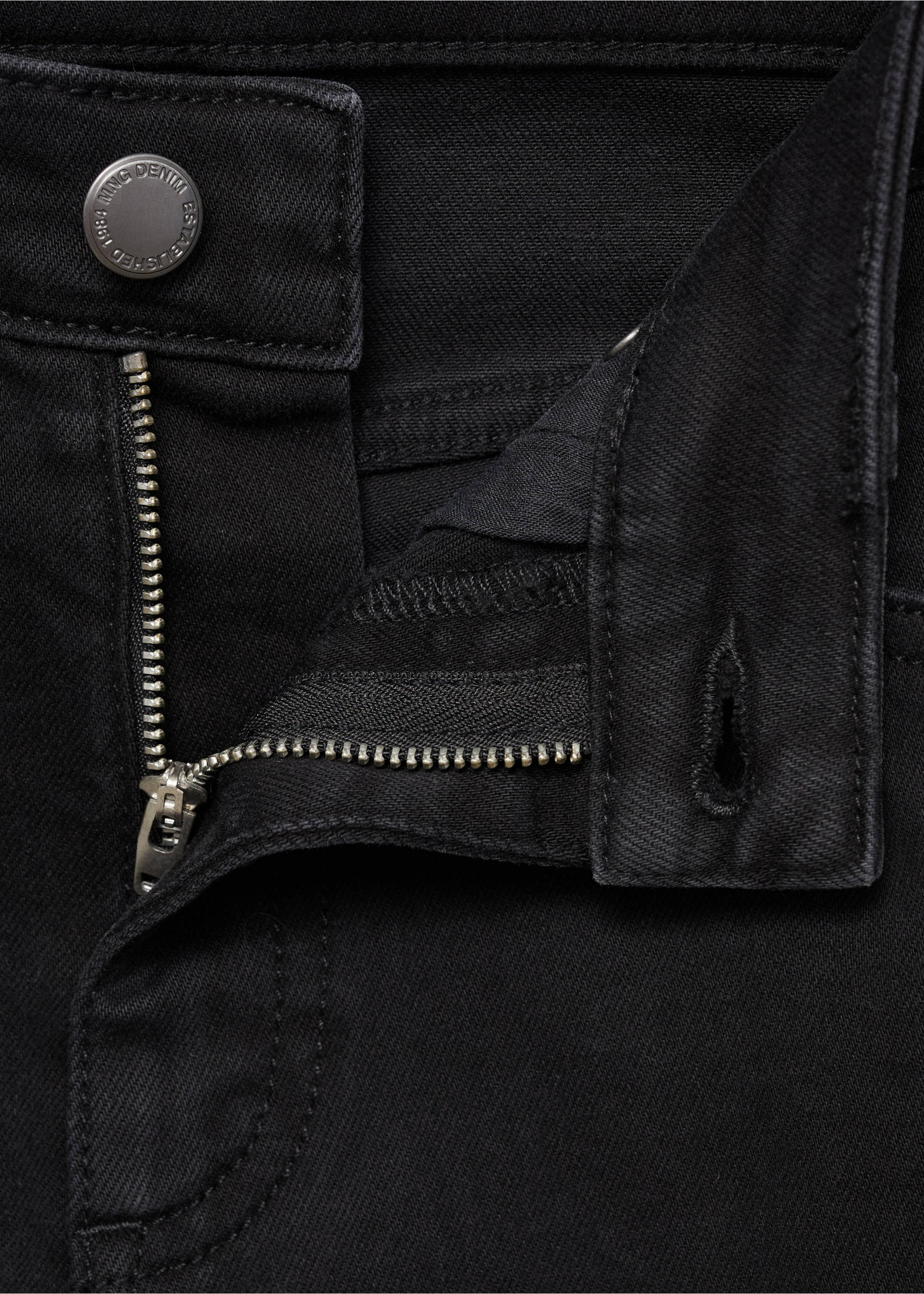 Jean skinny taille normale - Détail de l'article 8, Black denim. Ref: 17027765-00.