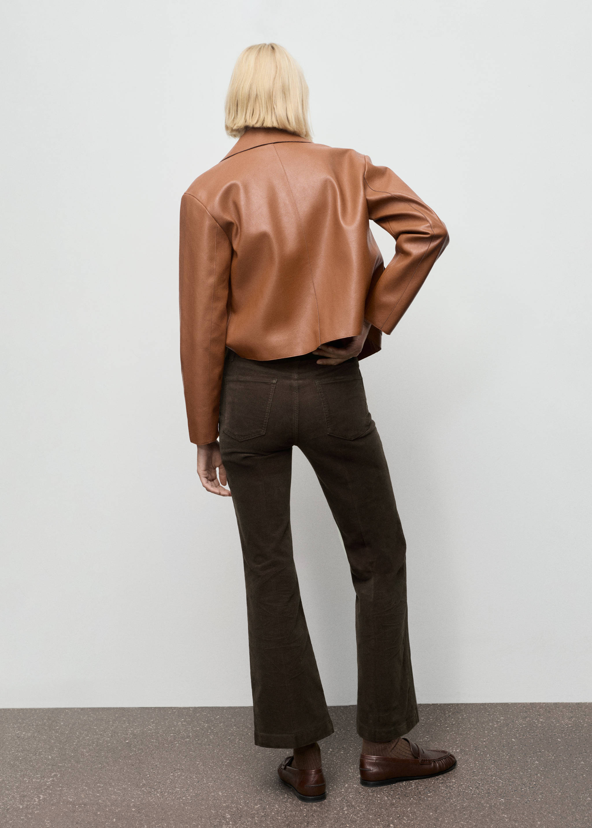 Calças de ganga flare de bombazina - Verso do artigo