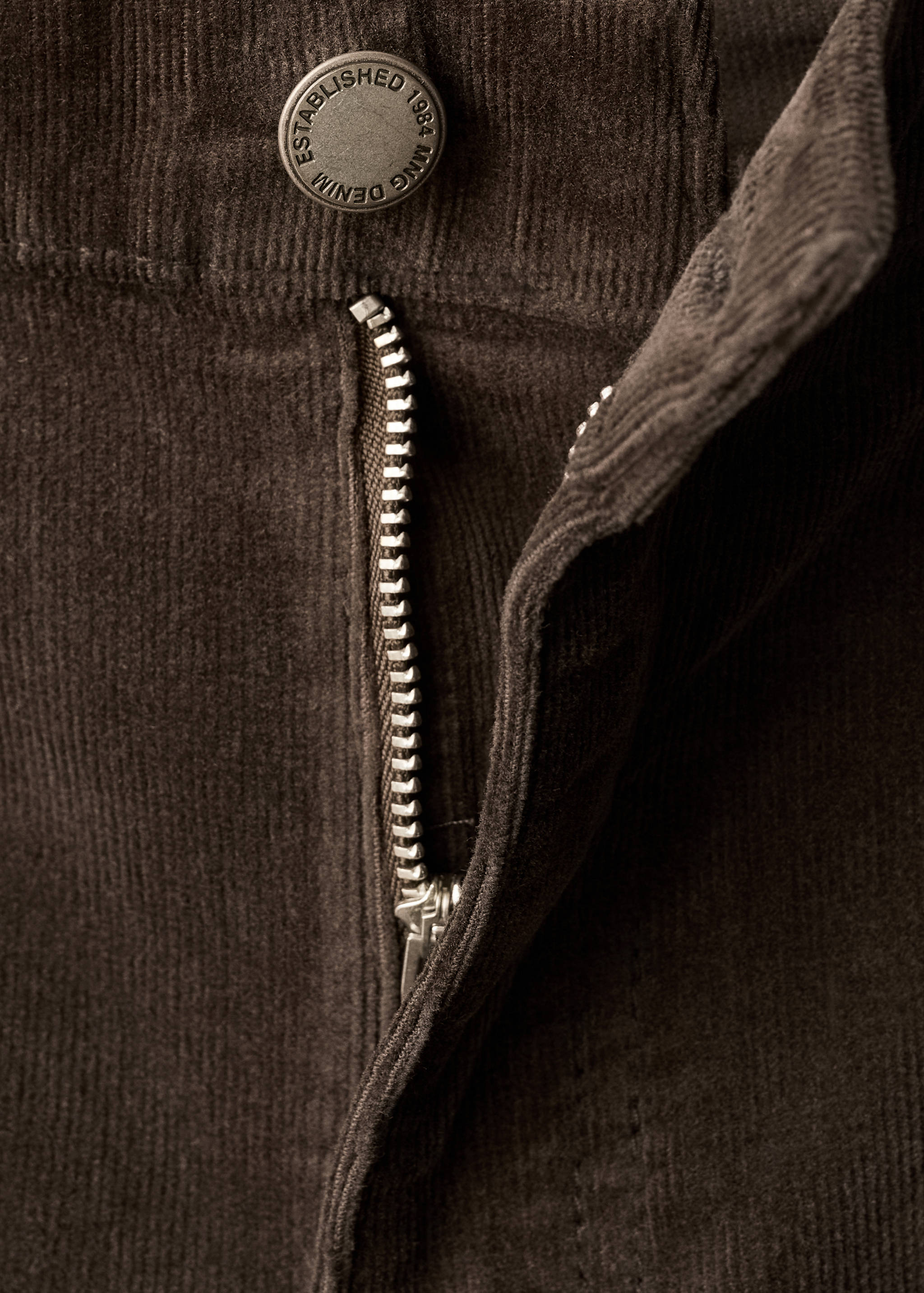 Calças de ganga flare de bombazina - Pormenor do artigo 8