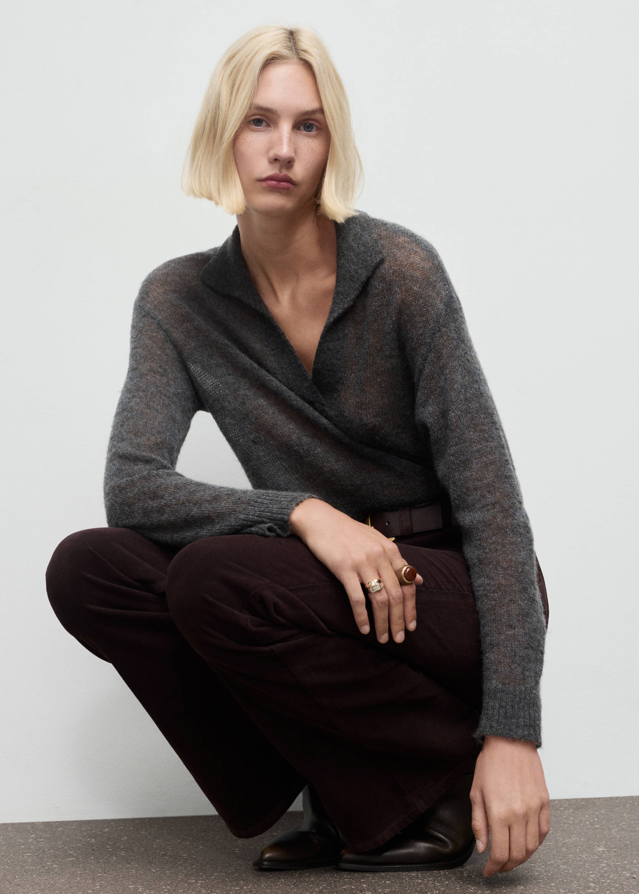 Velvet flared jeans - Details of the article 2