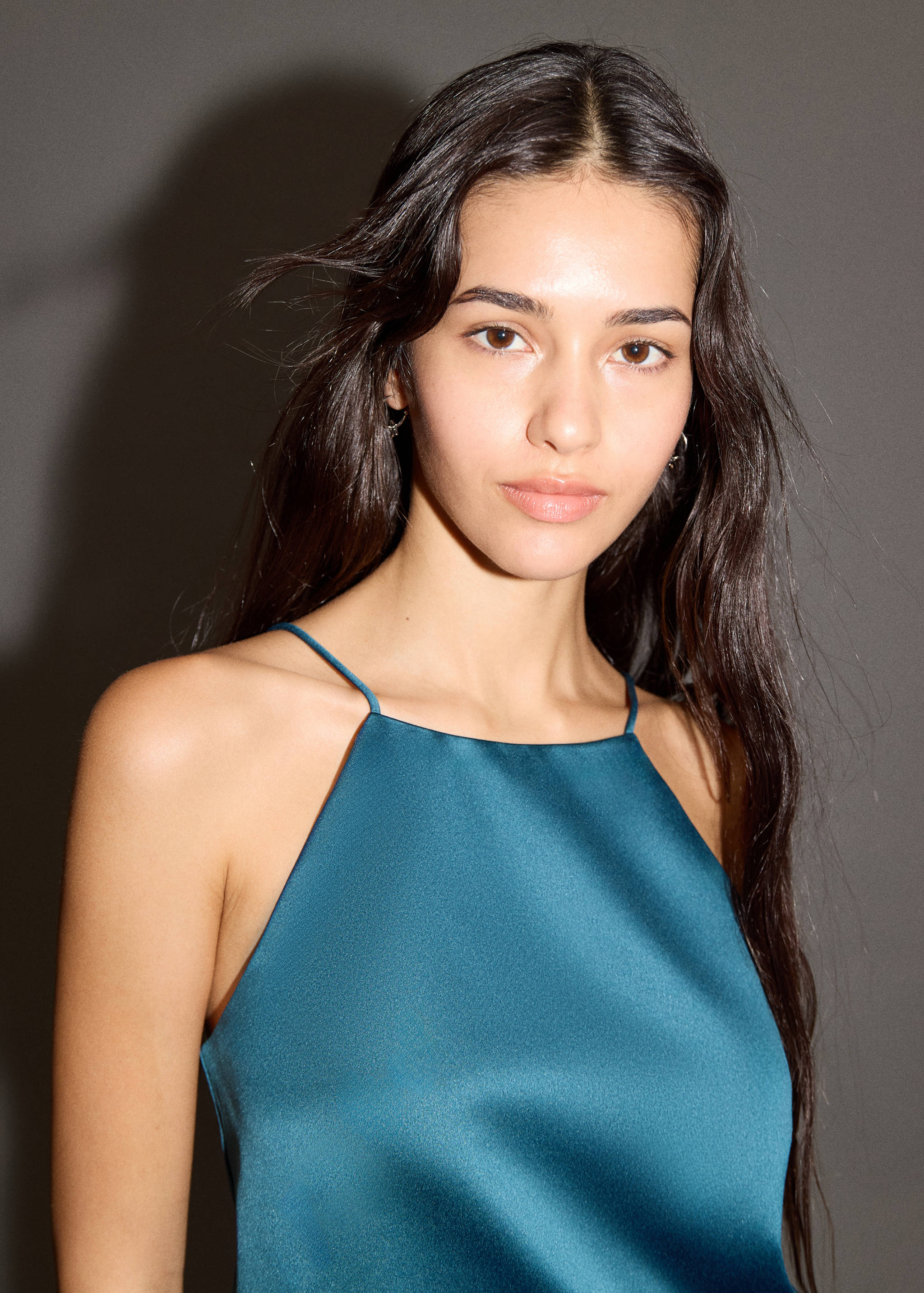 Satin halter-neck top - Details of the article 1