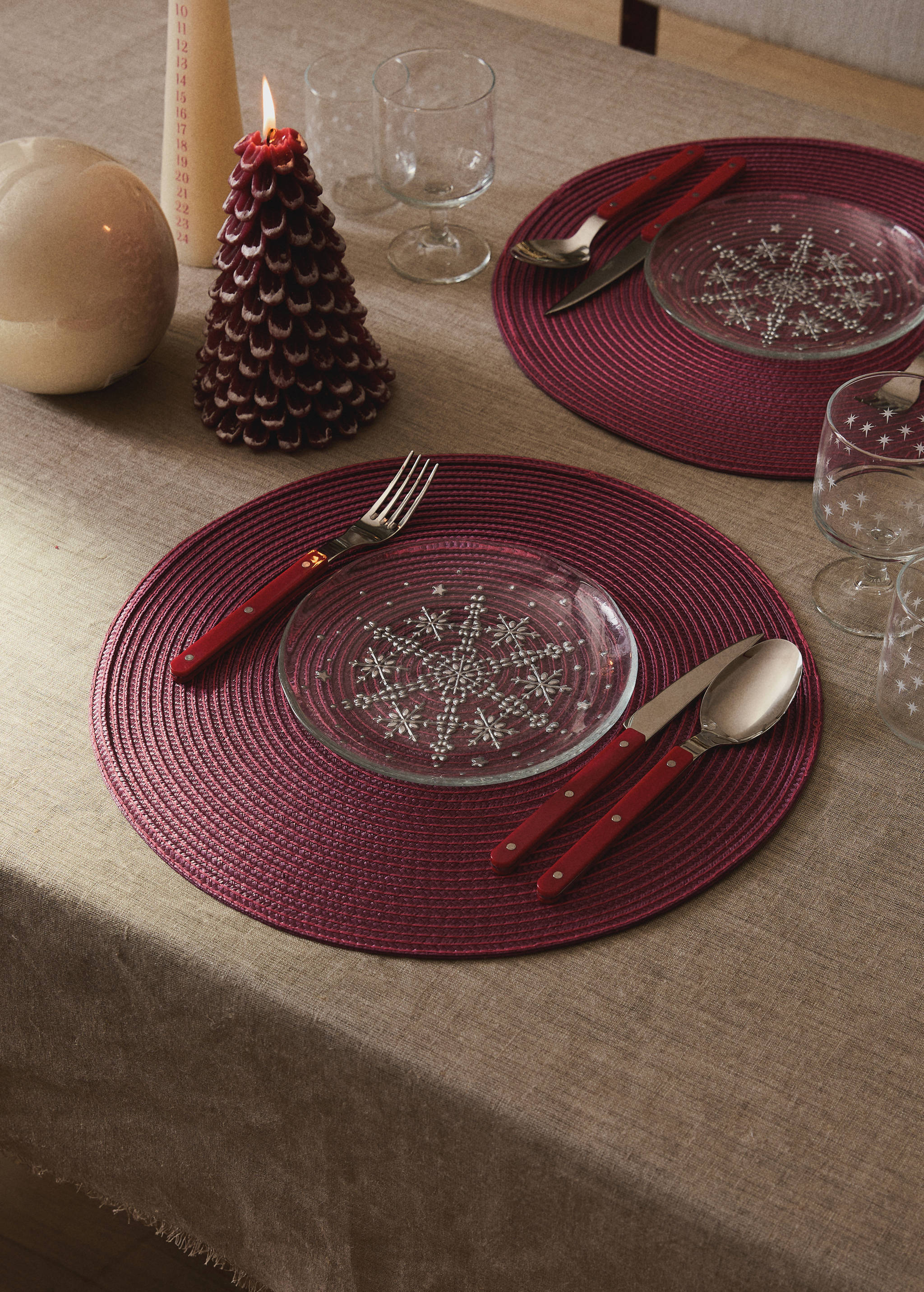 Polypropylene placemats - General plane