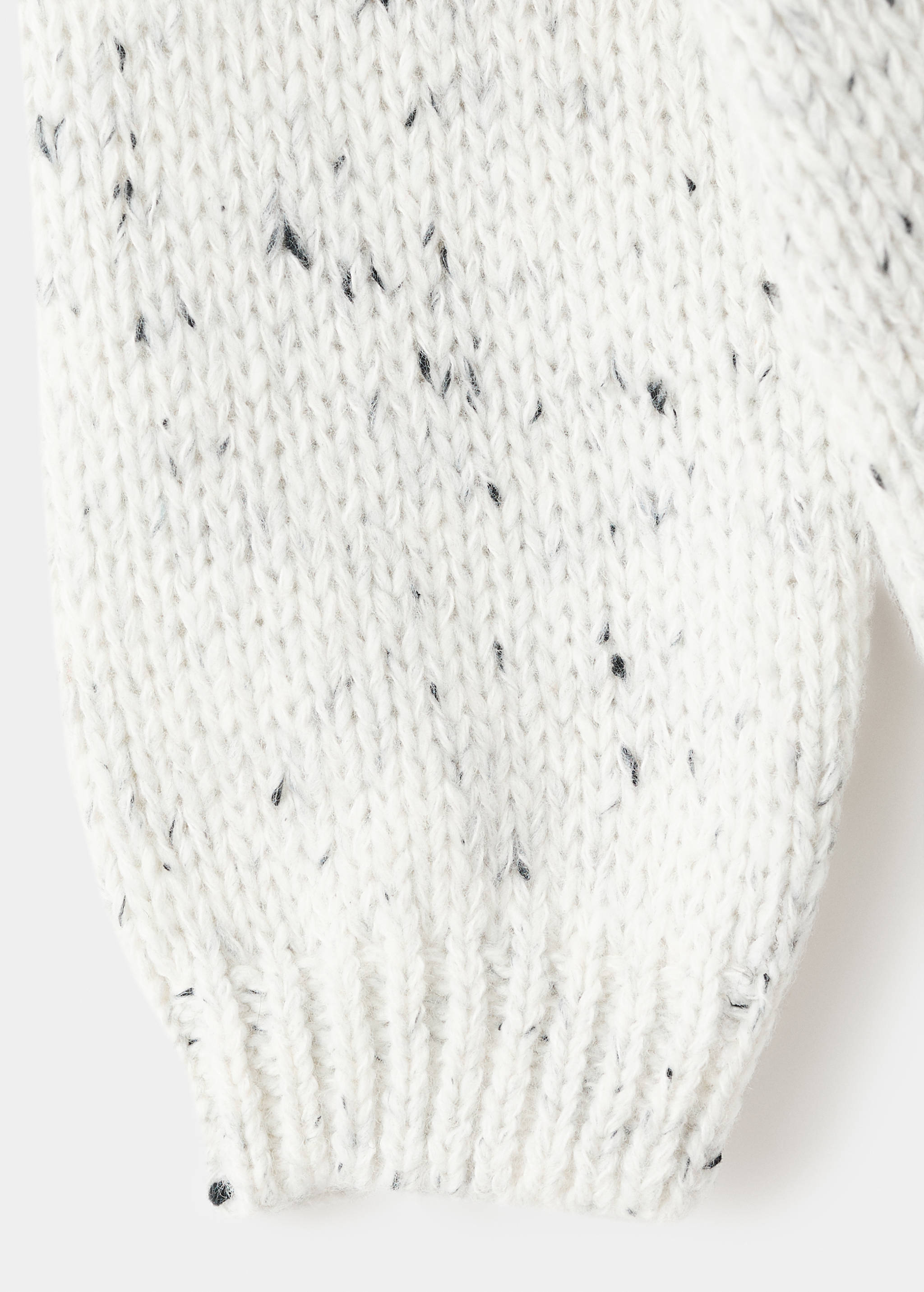Buttoned flecked sweater - Details of the article 0