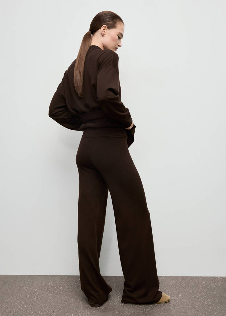 Knitted trousers with stitching detail — Chocolate