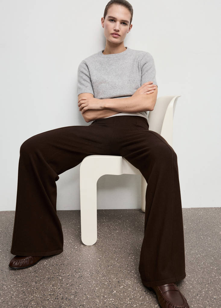 Knitted trousers with stitching detail — Chocolate