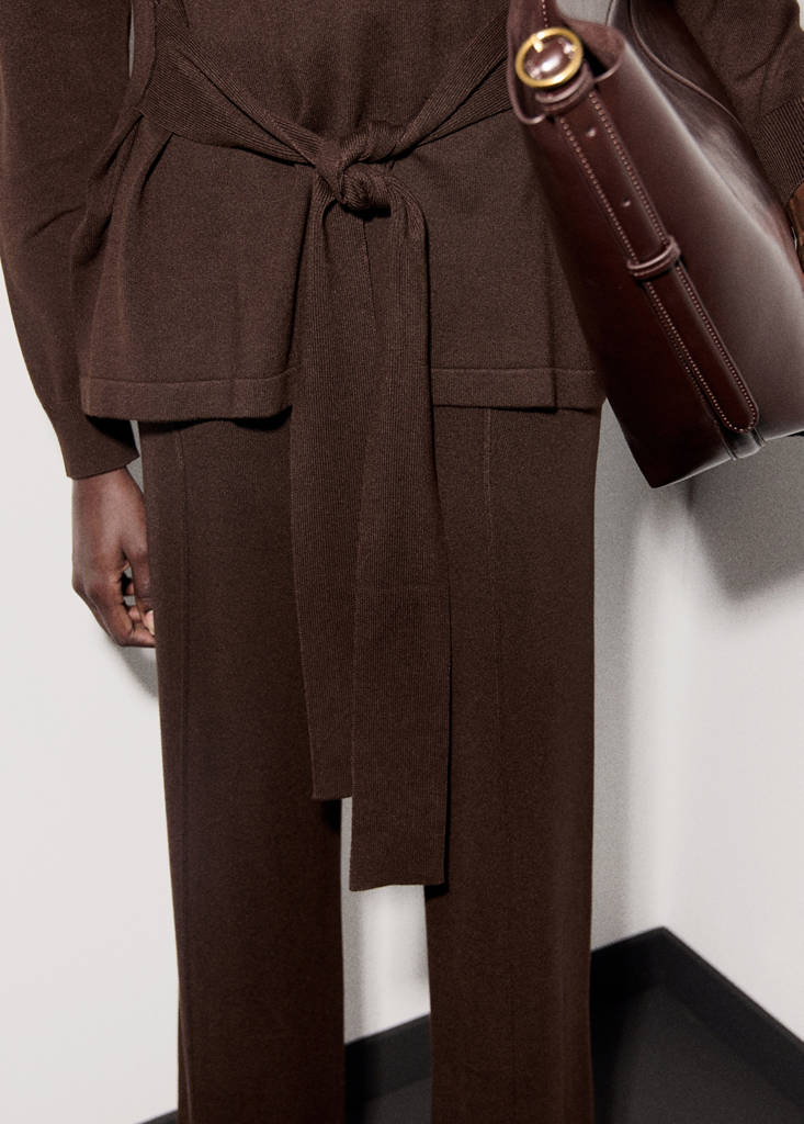 Knitted trousers with stitching detail — Chocolate