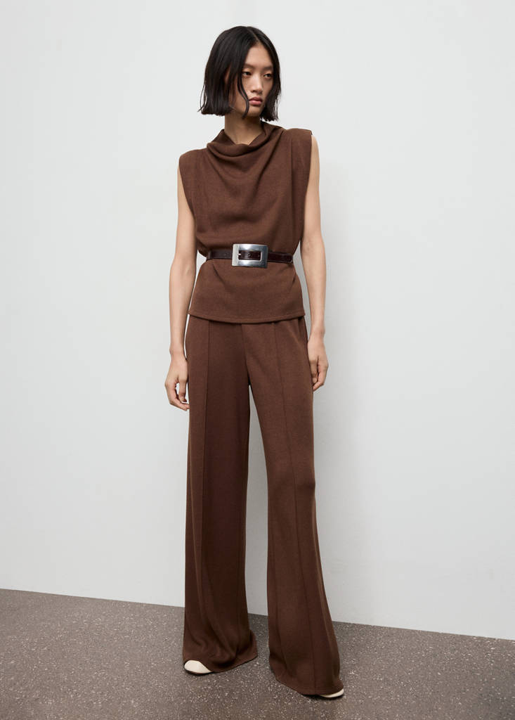 Seam-detail straight-fit trousers — Brown