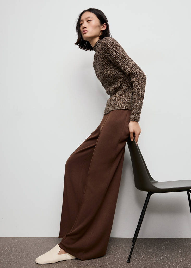 Seam-detail straight-fit trousers — Brown