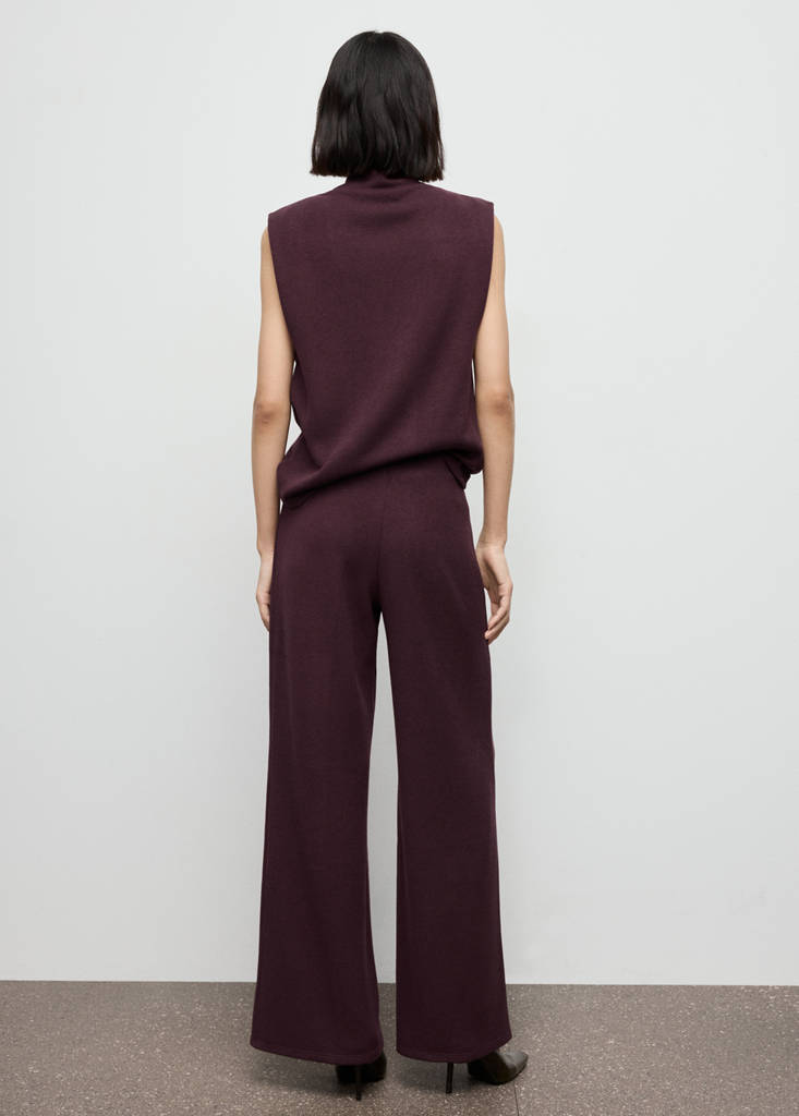 Seam-detail straight-fit trousers — Burgundy