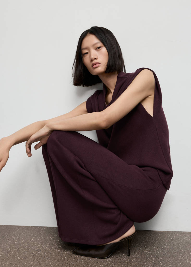 Seam-detail straight-fit trousers — Burgundy