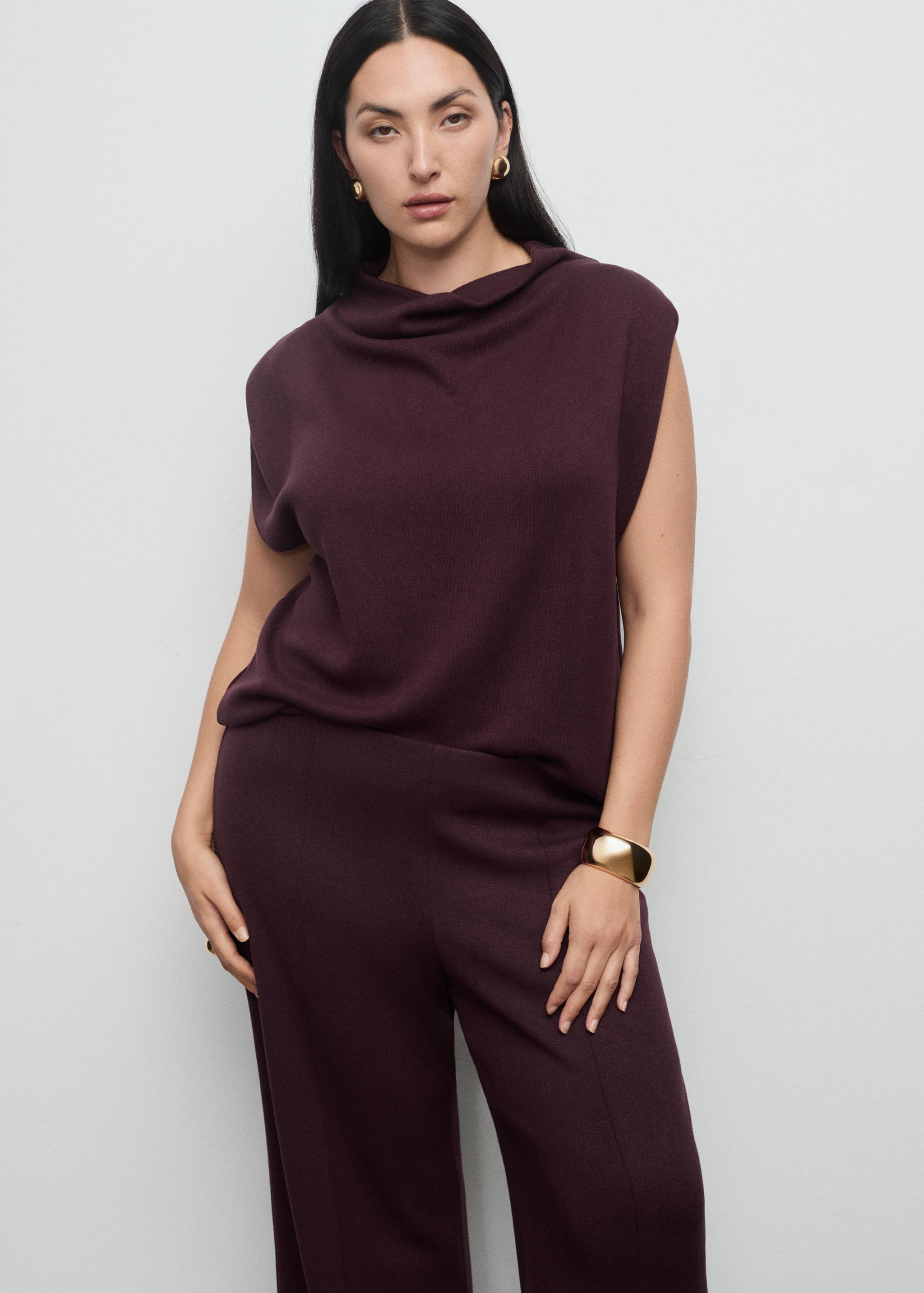 Seam-detail straight-fit trousers - Details of the article 5