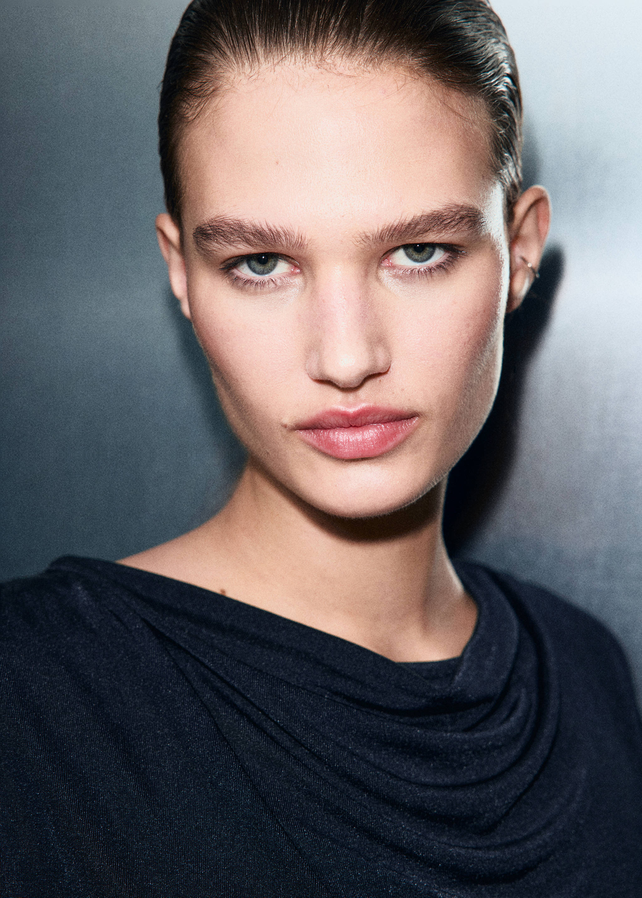 Draped neck top - Details of the article 1