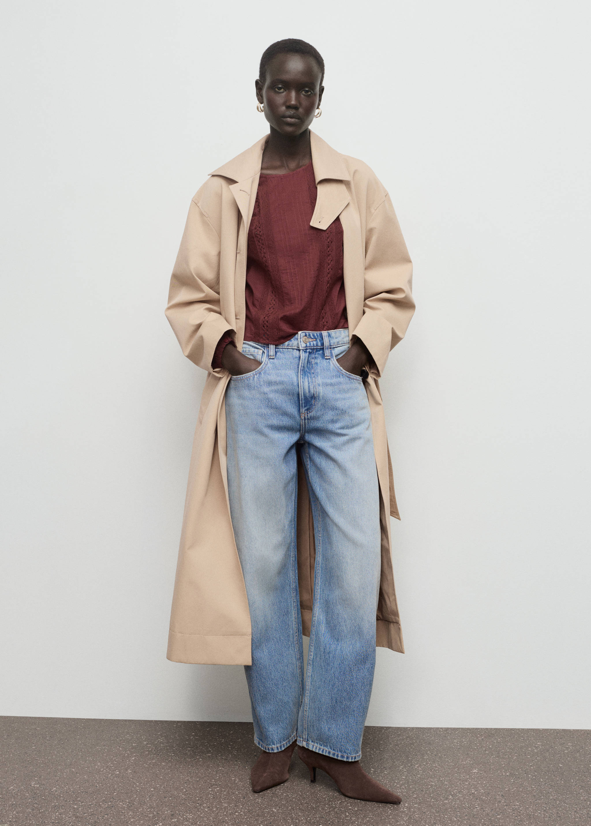 Embroidered puff-sleeve blouse - General plane