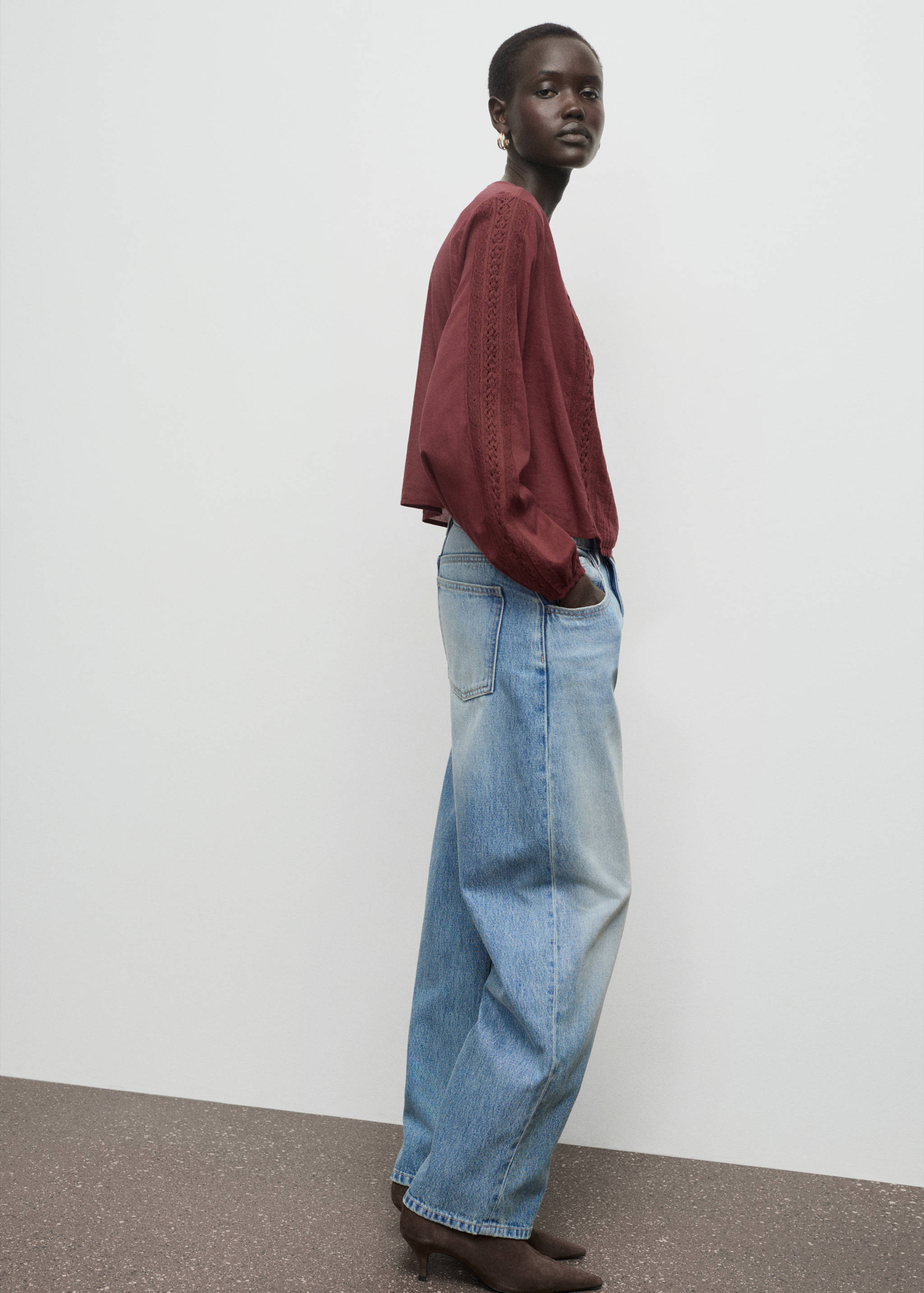 Embroidered puff-sleeve blouse - Details of the article 6