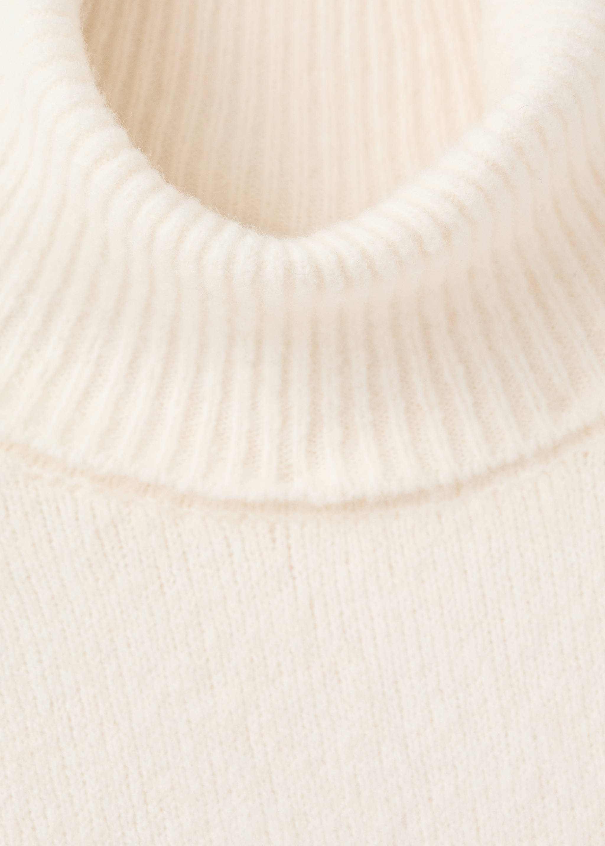 Knitted turtleneck dress - Details of the article 8