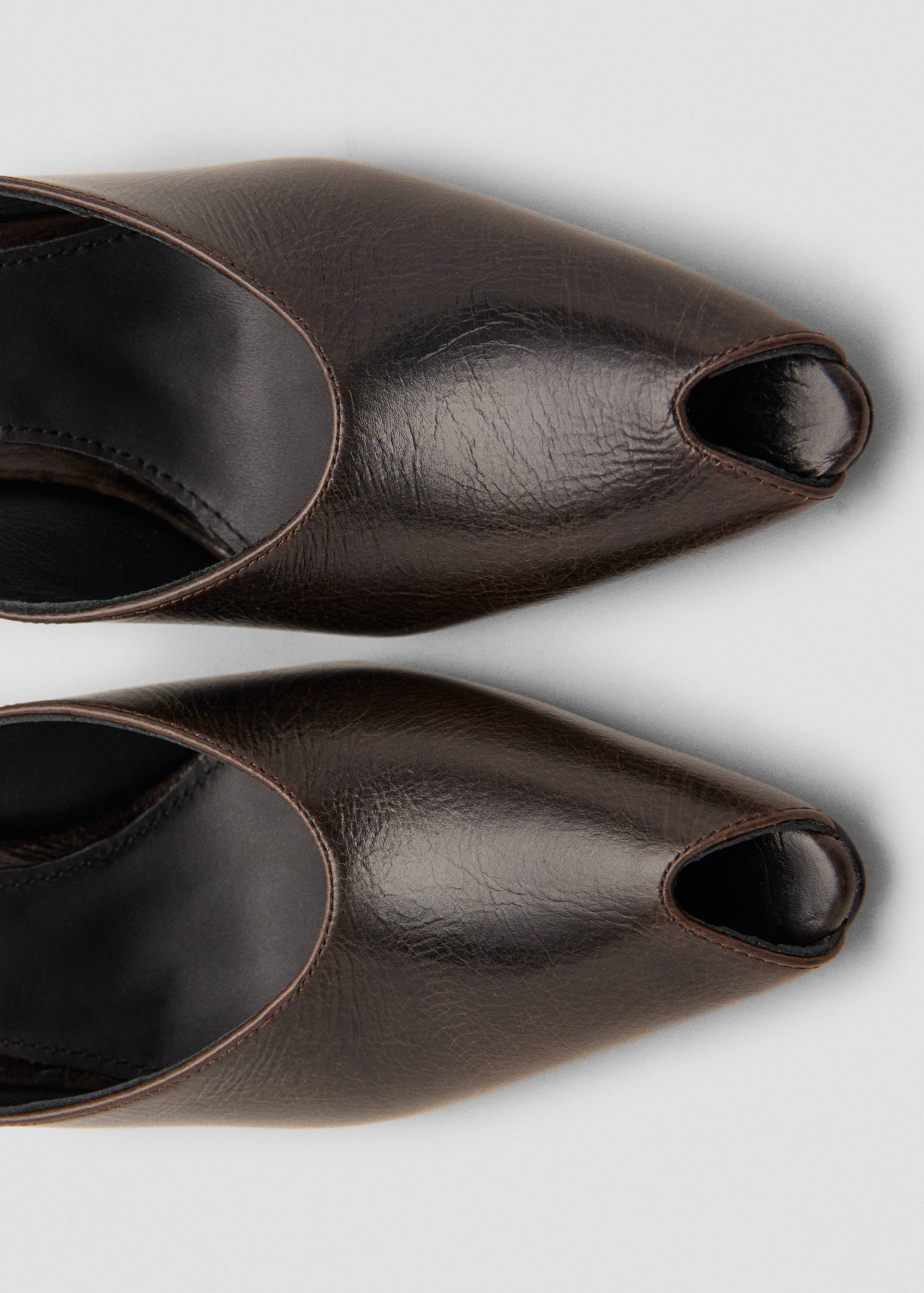 Open-toe leather shoes - Details of the article 1