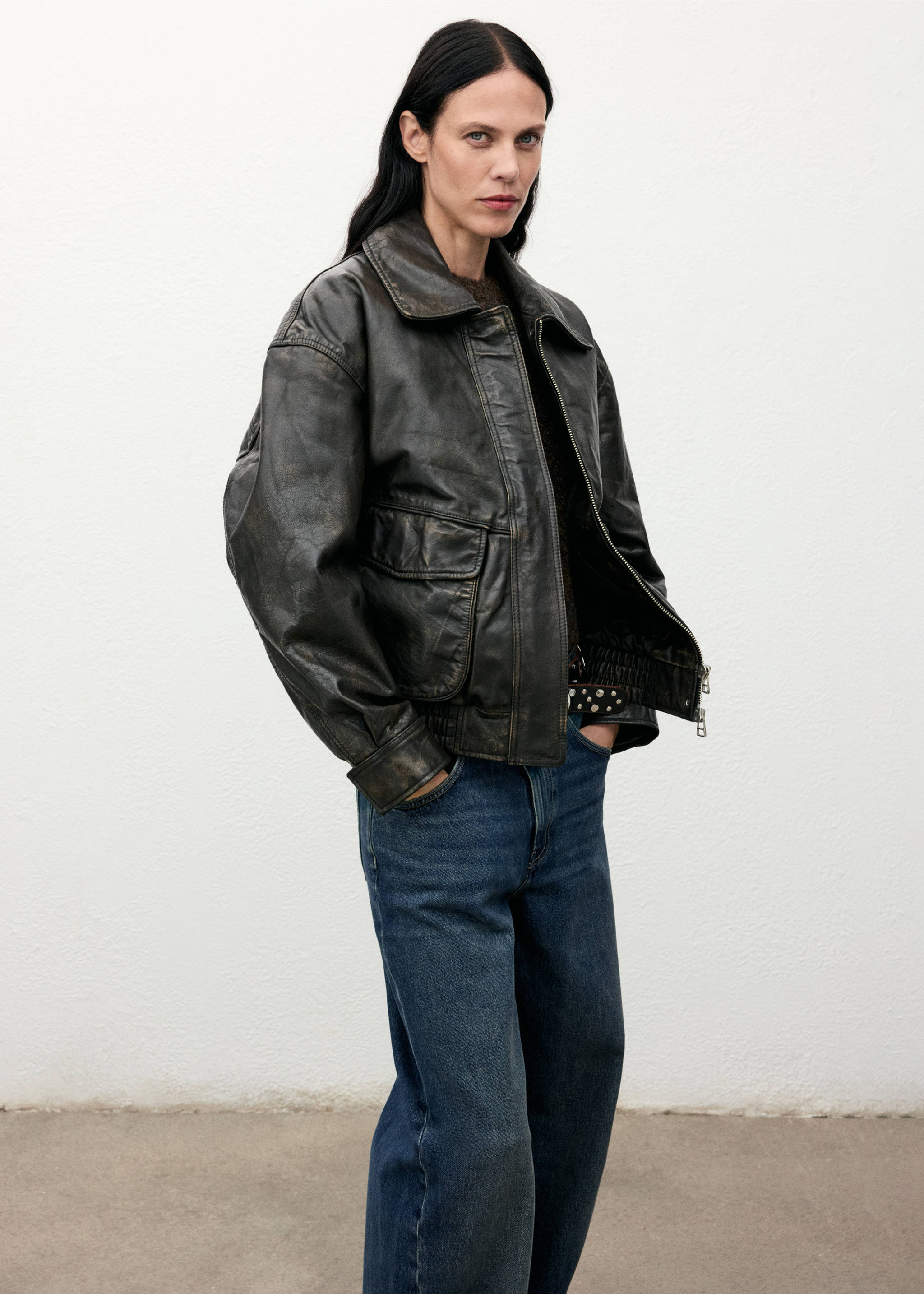 Mid-rise barrel jeans - Detail van het artikel 1, Donker vintage blauw. Ref: 17027813-00.