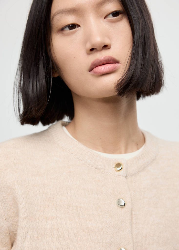 Knitted button cardigan — Ecru