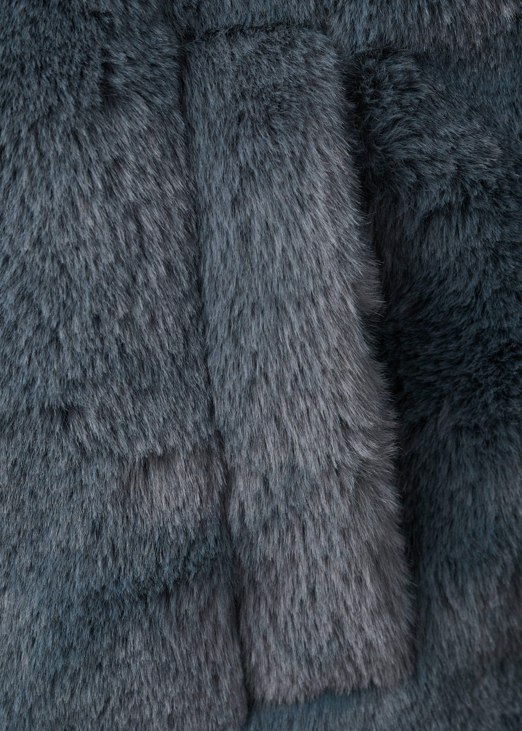 Пальто из искусственного меха - Деталь изделия 0