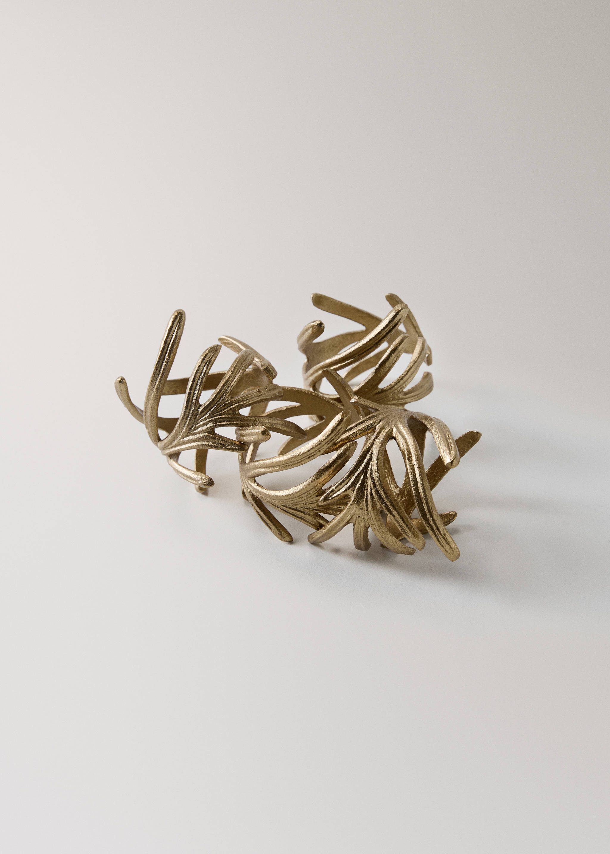 Decorative-leaf napkin holder - Details of the article 3