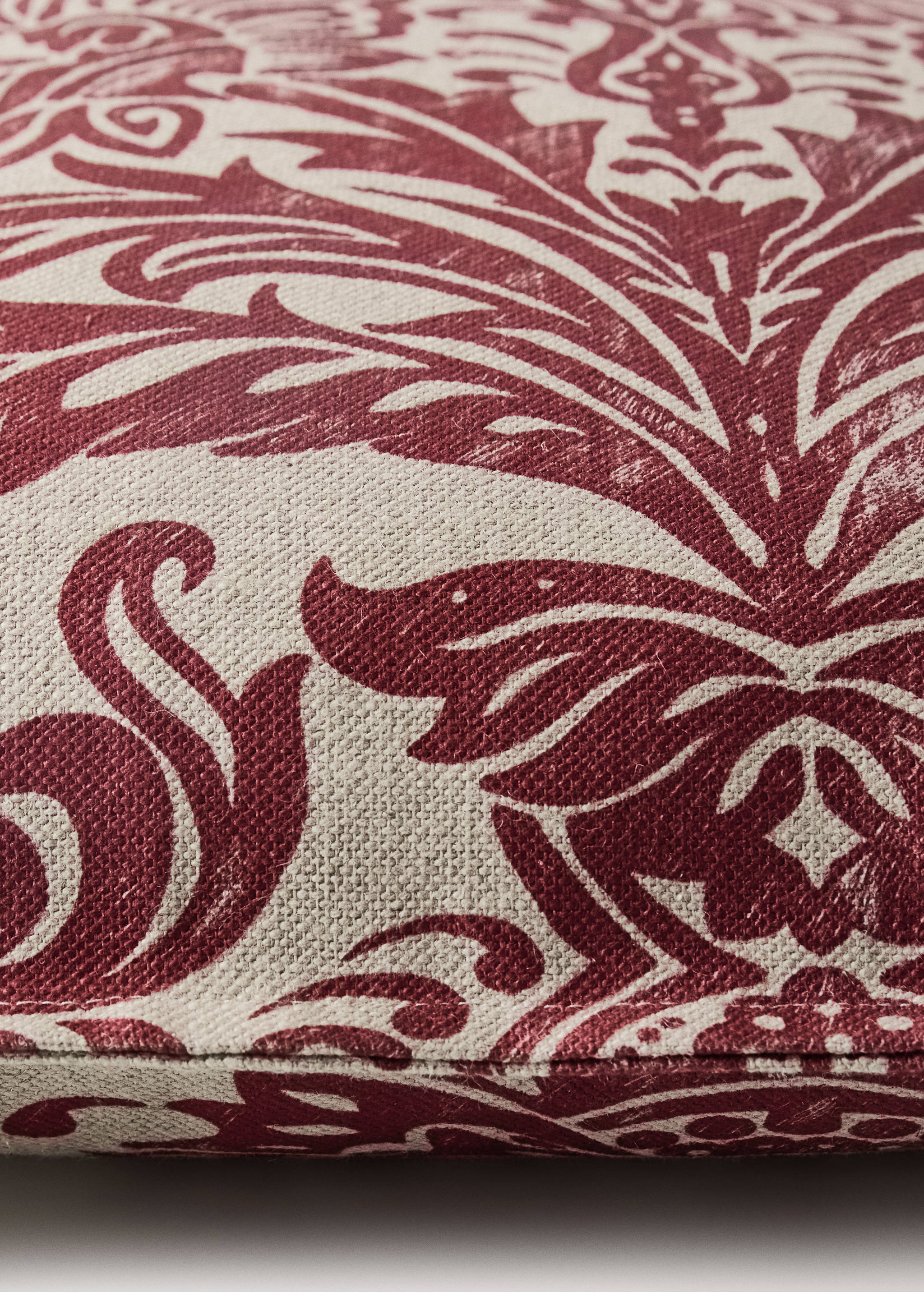 Damask-print cushion cover 50x50cm - Details of the article 4
