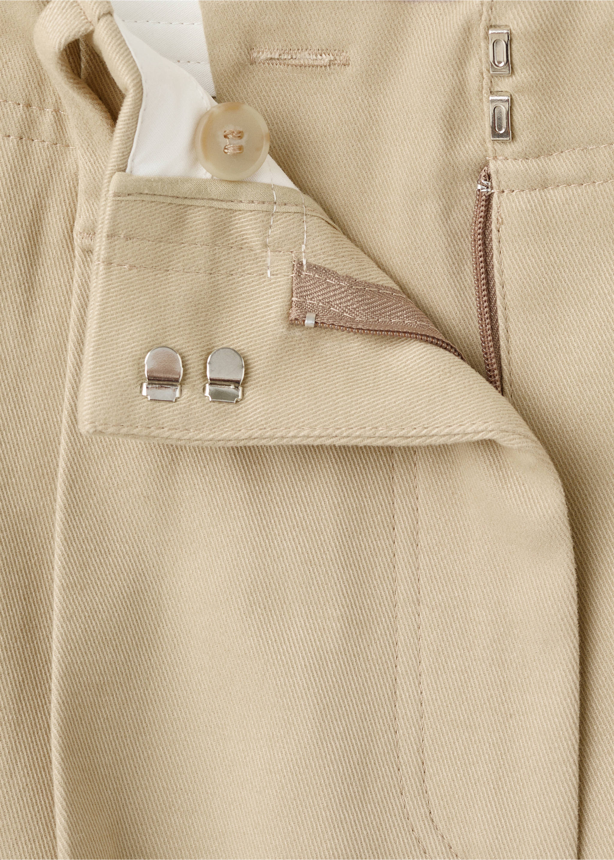 Pantalon denim droit à pinces - Détail de l'article 8, Beige. Ref: 17027912-00.