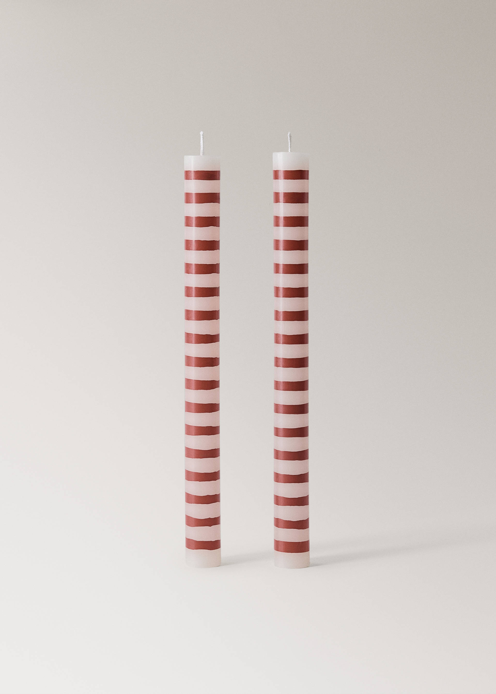 Decorative candles with candy stripes - Article without model