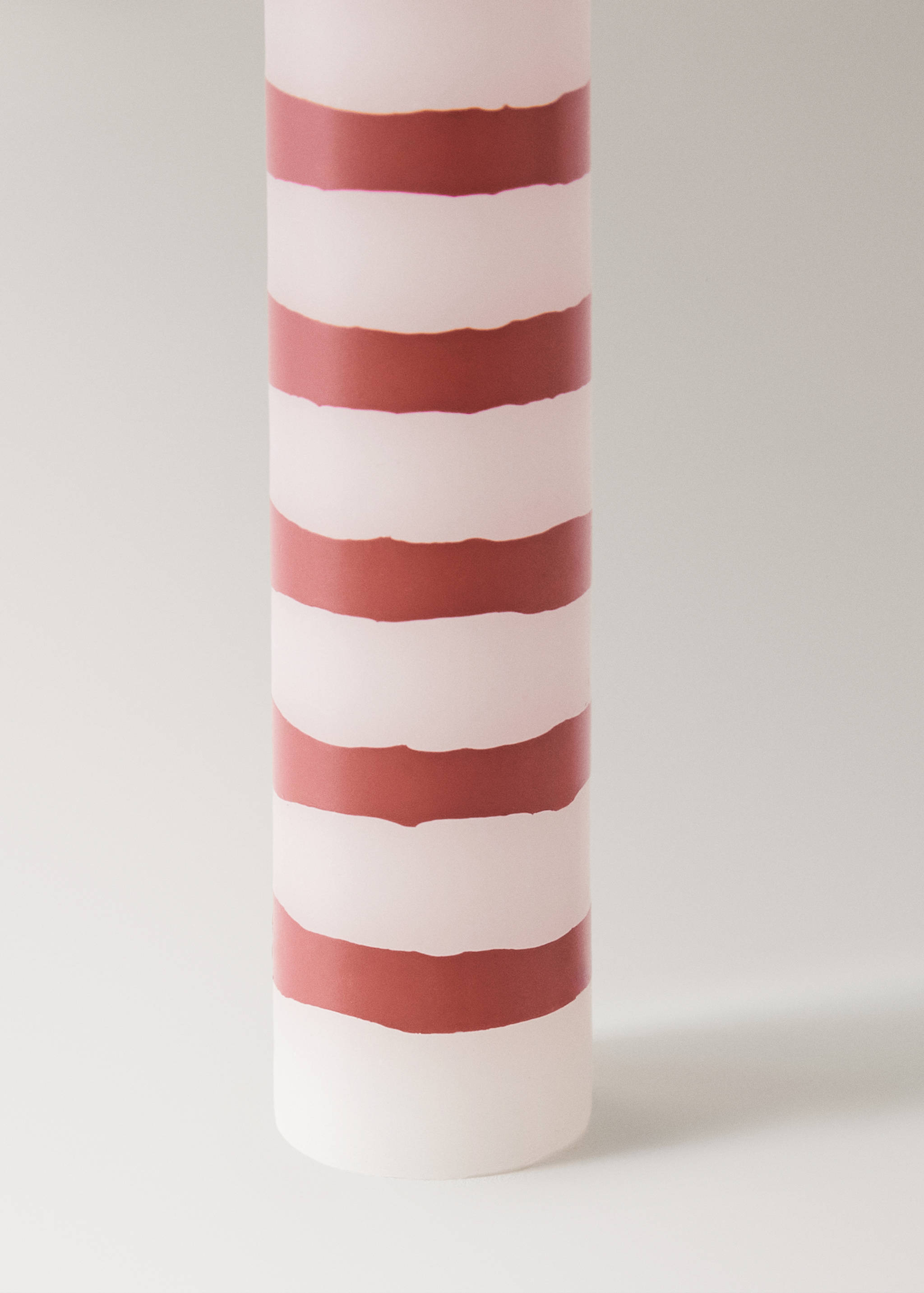 Decorative candles with candy stripes - Details of the article 2