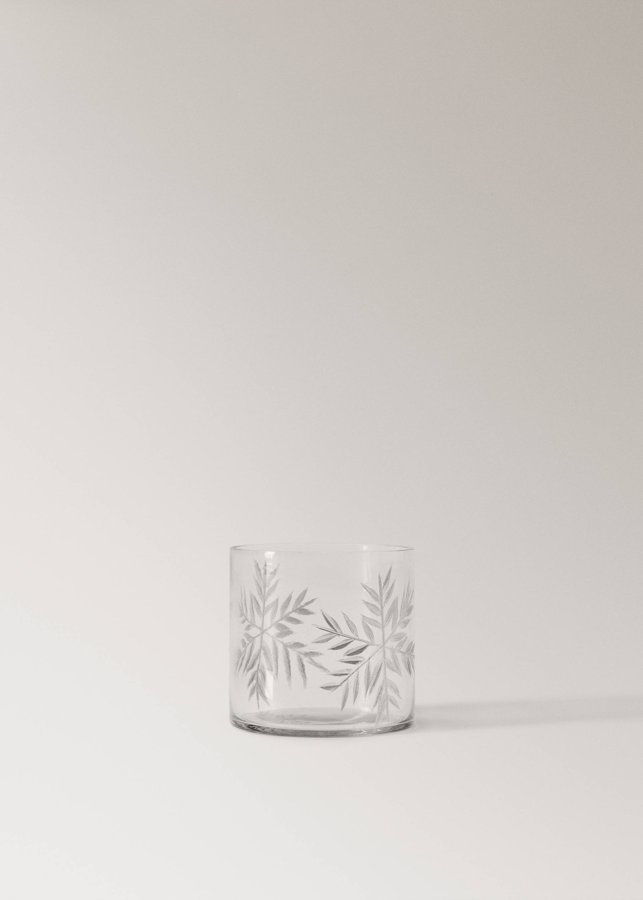 Cut glass candle holder - Article without model