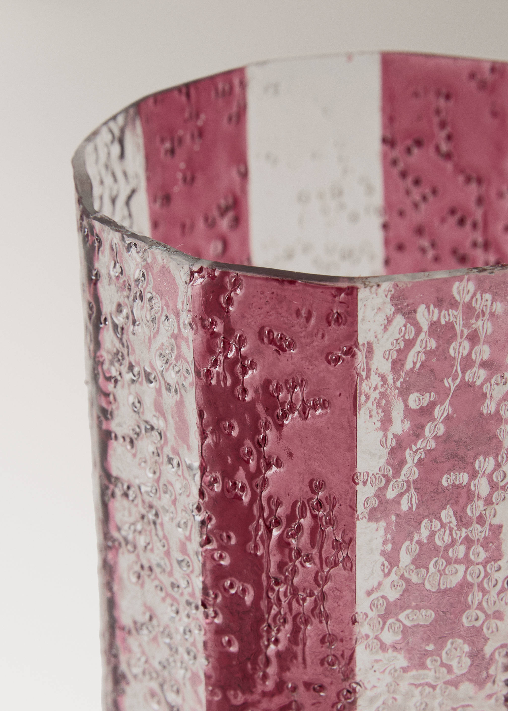 Large striped glass candle holder - Details of the article 1