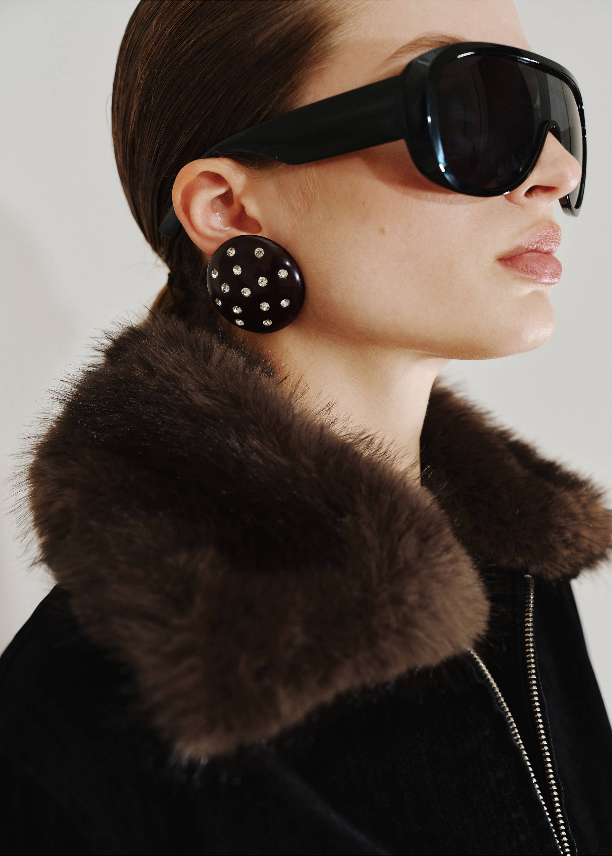 Veste en velours col fourrure - Détail de l'article 2, Noir. Ref: 17029099-00.