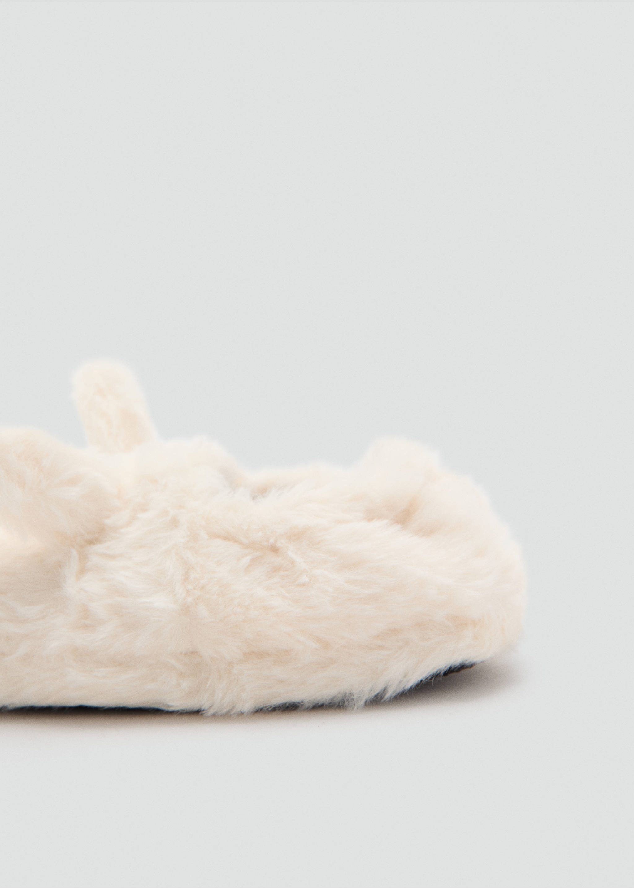 Bunny slippers - Details of the article 2, Off White. Ref: 17029102-00.