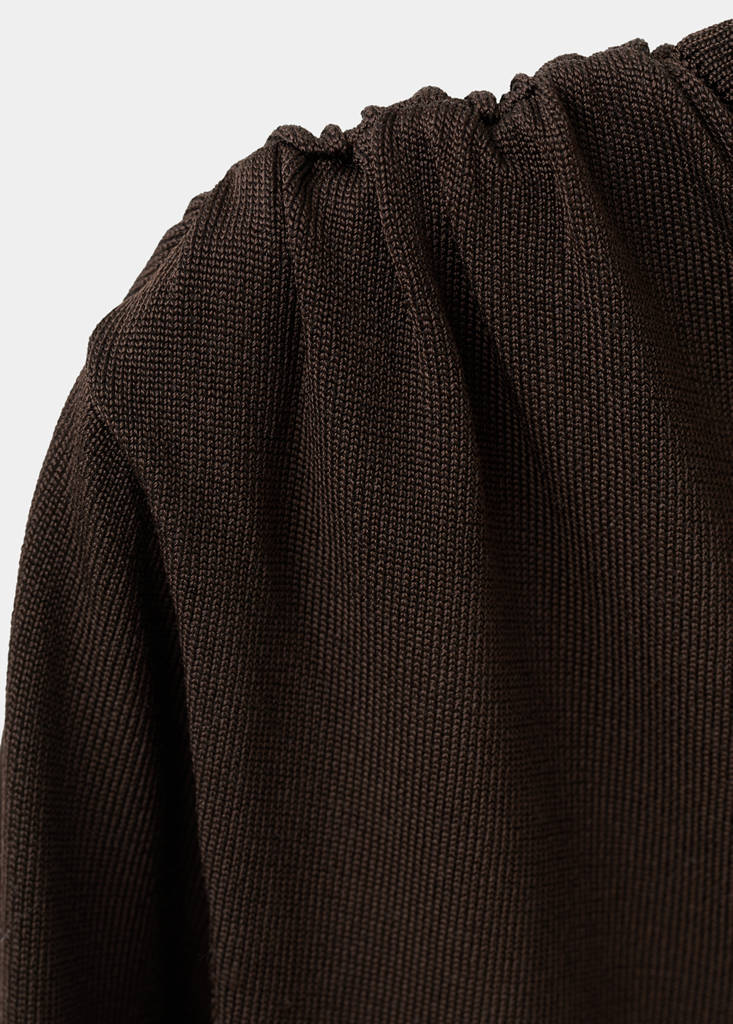 Fine-knit dress with asymmetrical sleeves — Chocolate